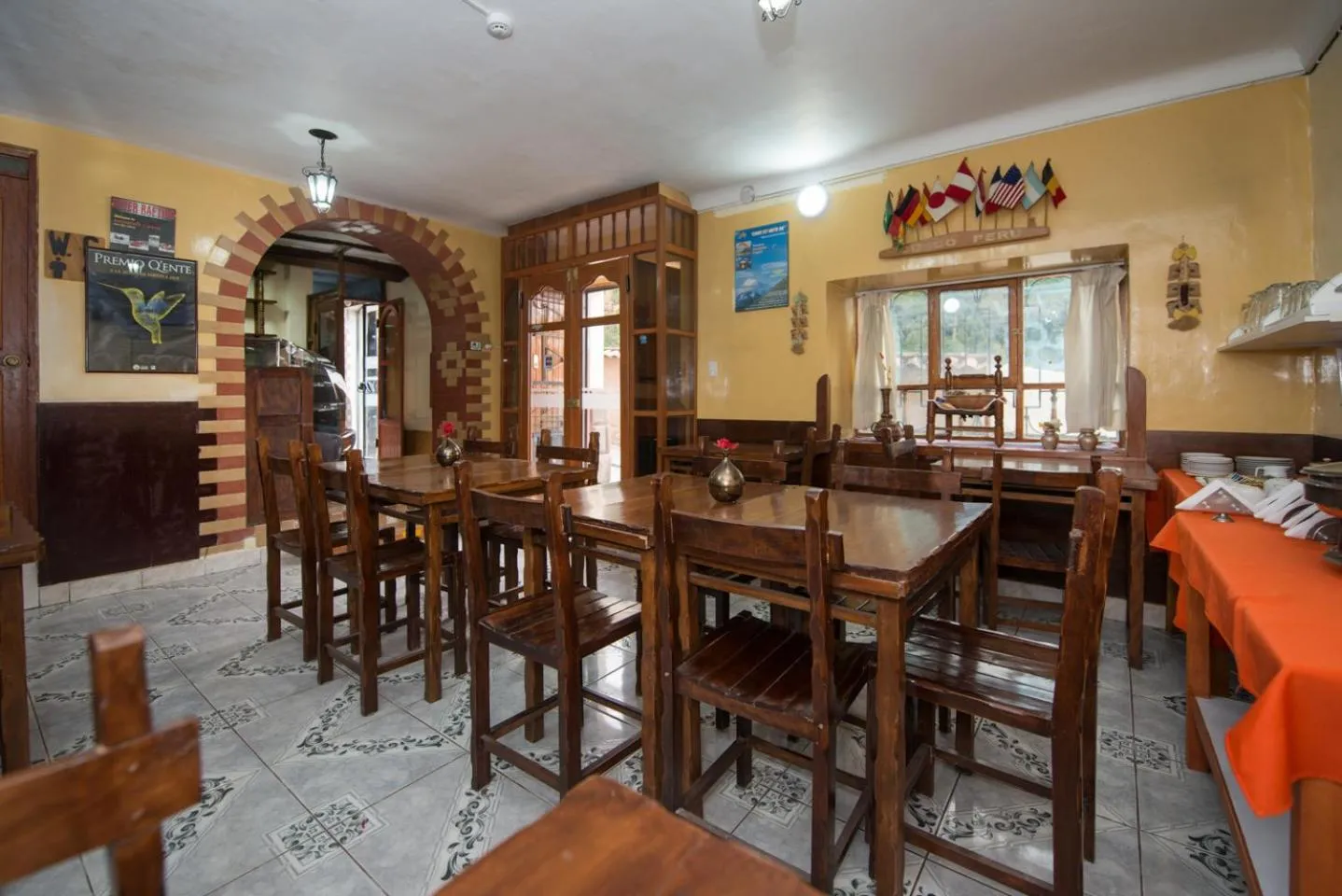 Restaurant/places to eat in Ayenda Casa Escondida San Cristóbal Premium