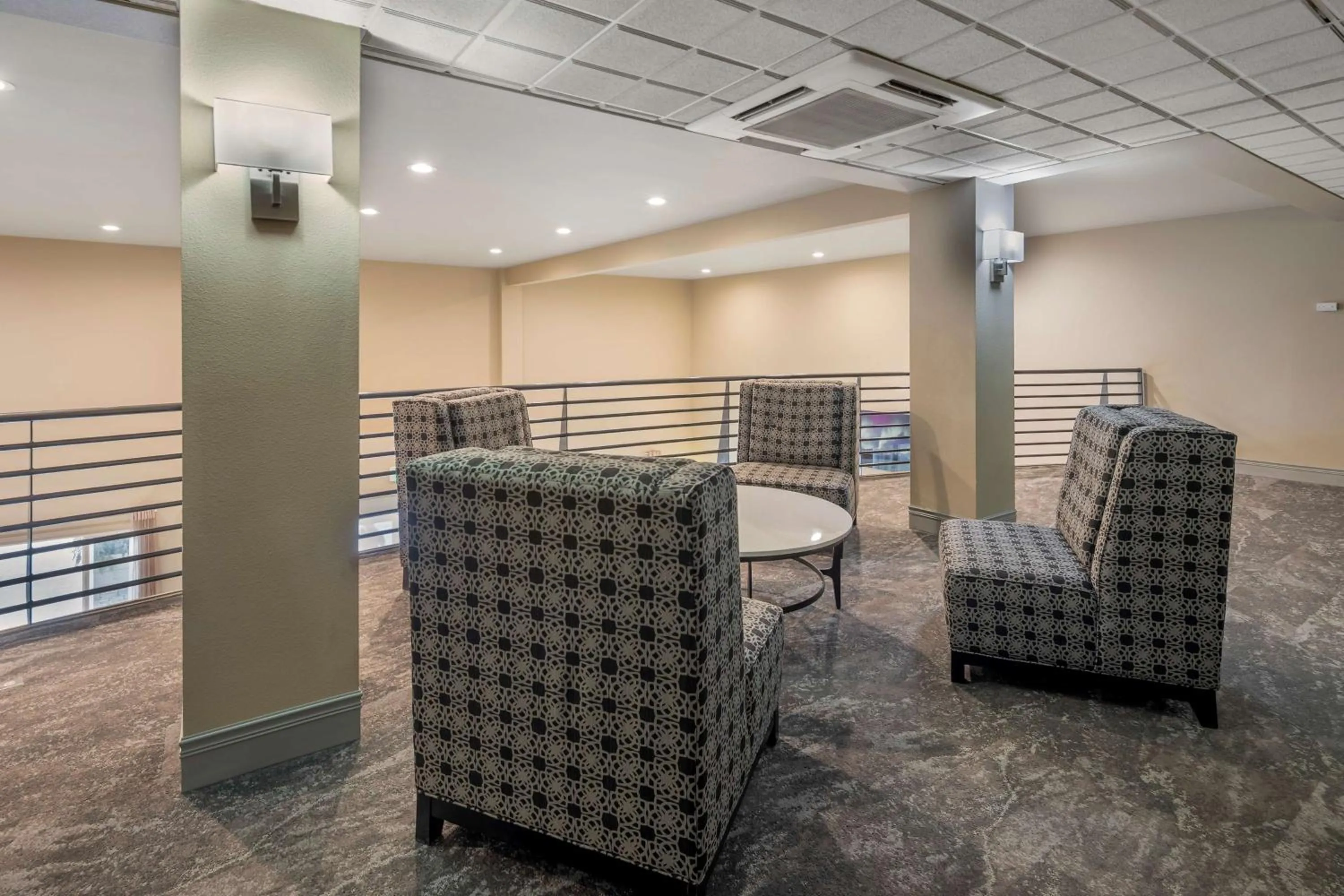 Lobby or reception in Best Western Plus Chena River Lodge