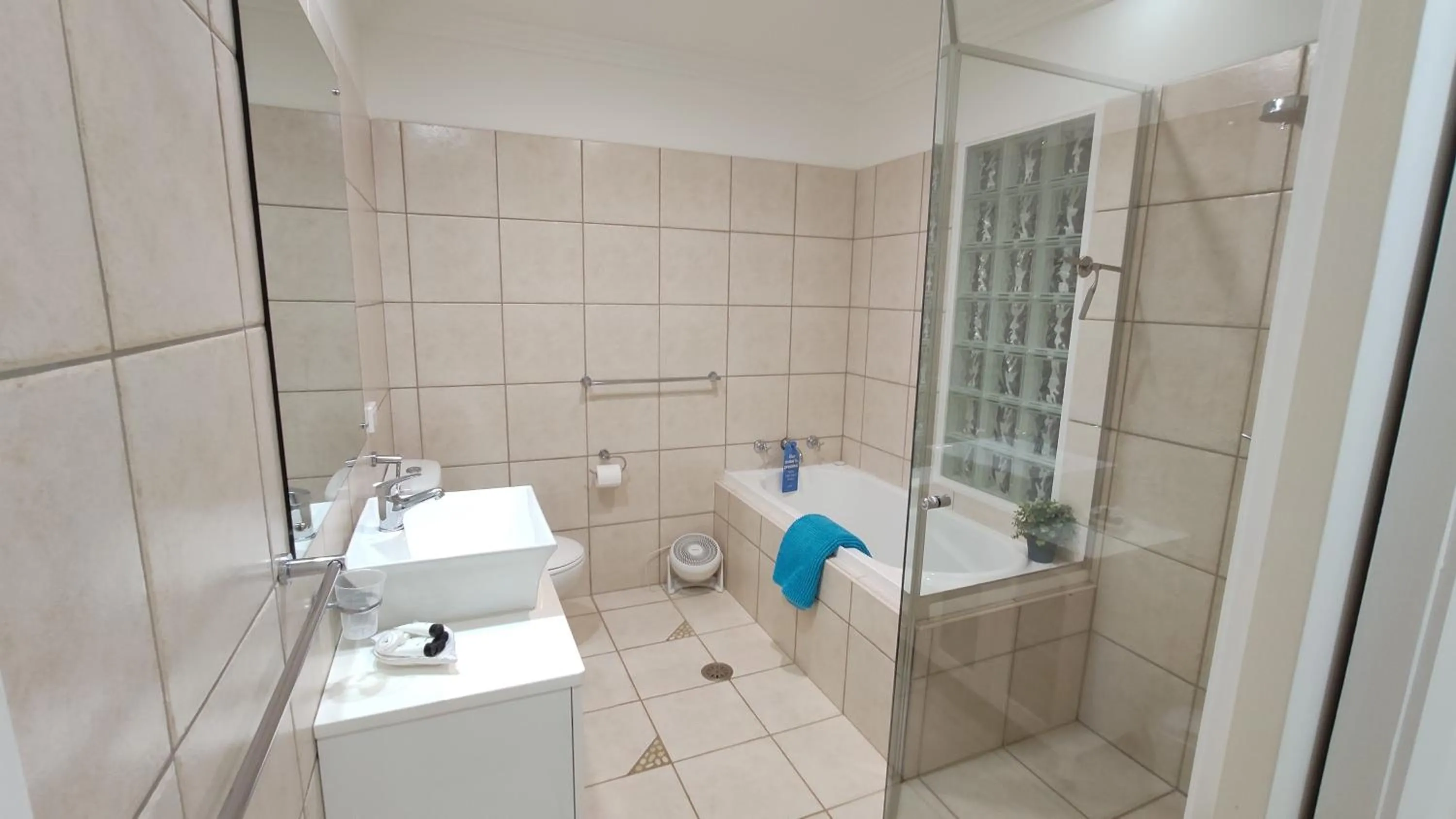 Bathroom in Se-Ayr BnB at Lighthouse