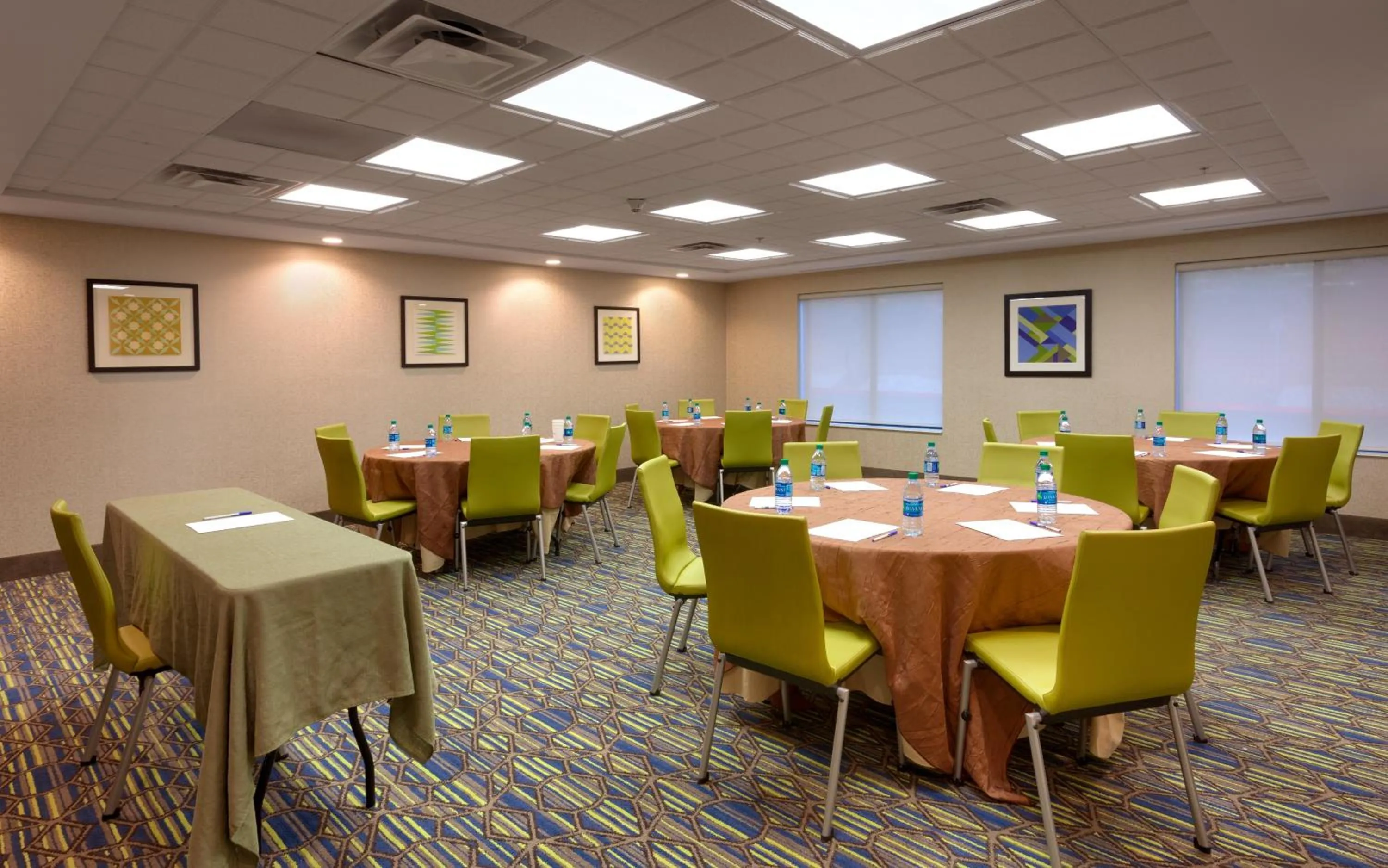 Meeting/conference room in Holiday Inn Express El Paso I-10 East by IHG