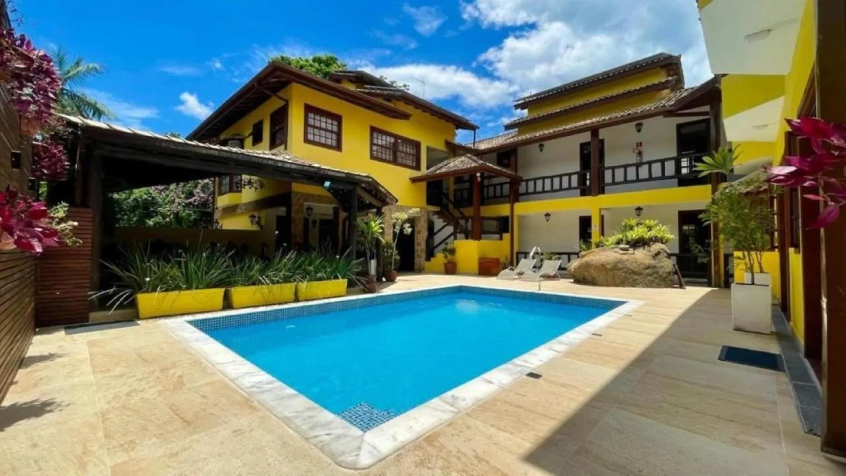 Property building in Pousada Cicerone - Portal das Artes - Com Gerador de Energia