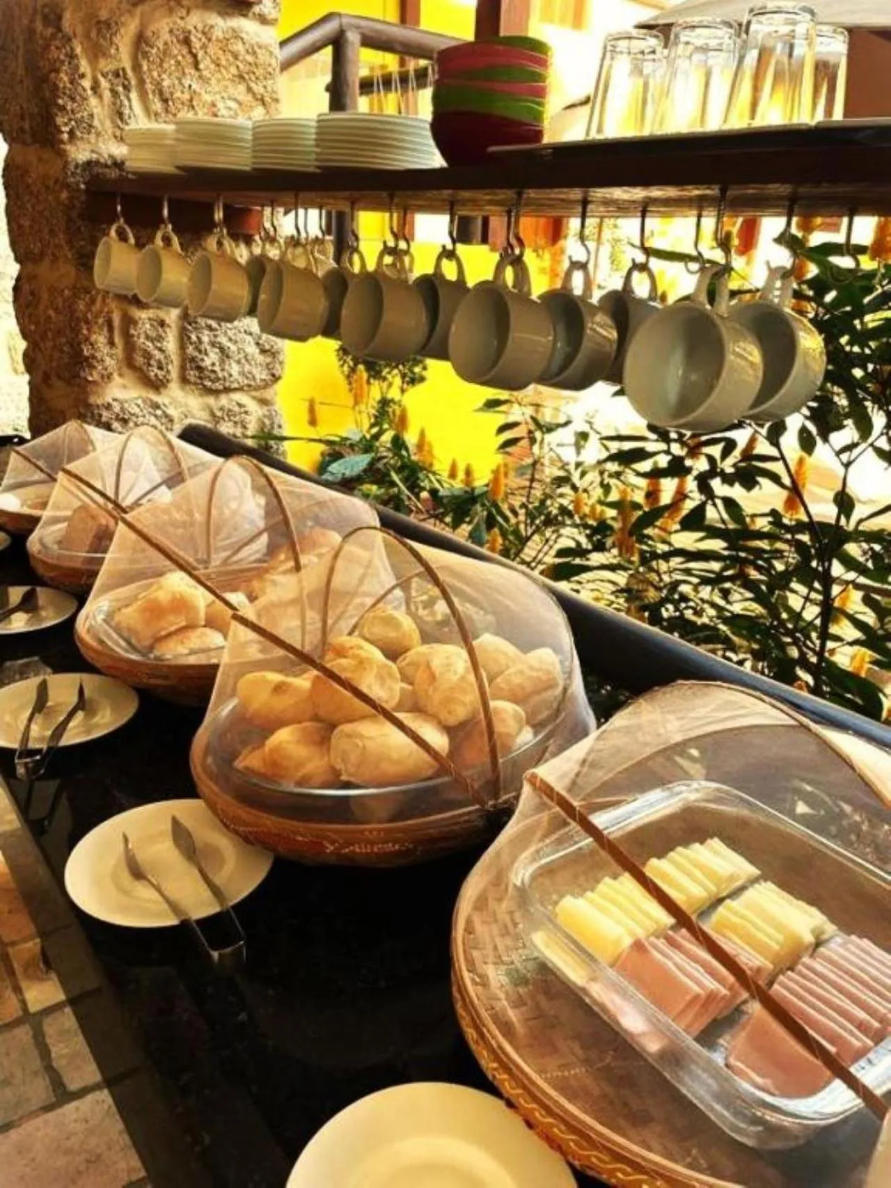 Breakfast in Pousada Cicerone - Portal das Artes - Com Gerador de Energia