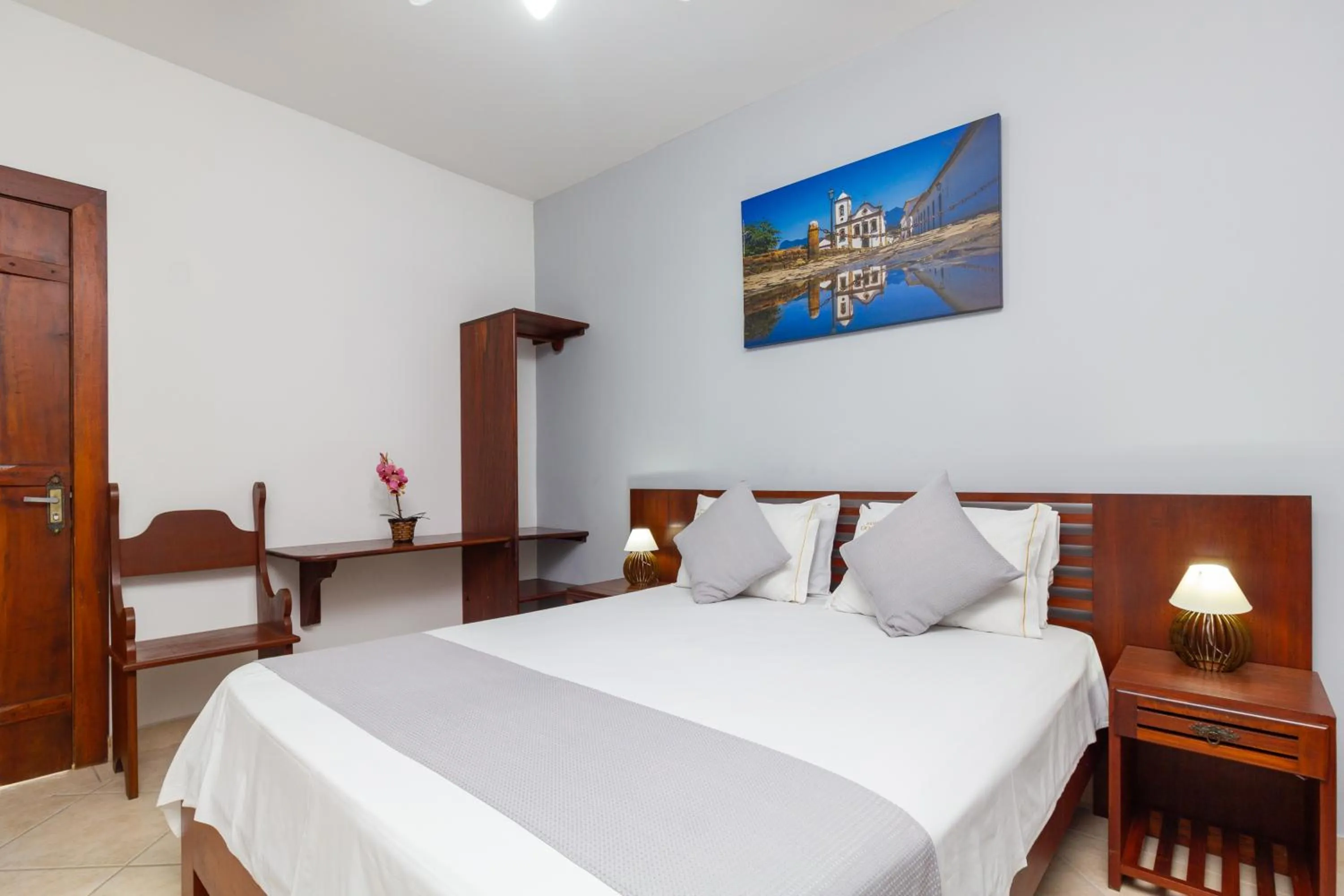 TV and multimedia, Bed in Pousada Cicerone - Portal das Artes - Com Gerador de Energia