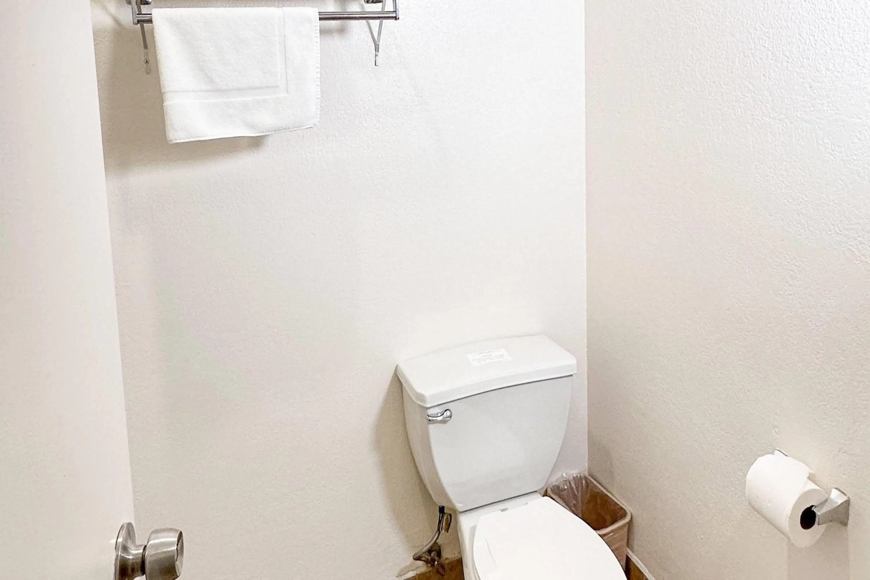 Bathroom in Super 8 by Wyndham Las Vegas North Strip/Fremont St. Area