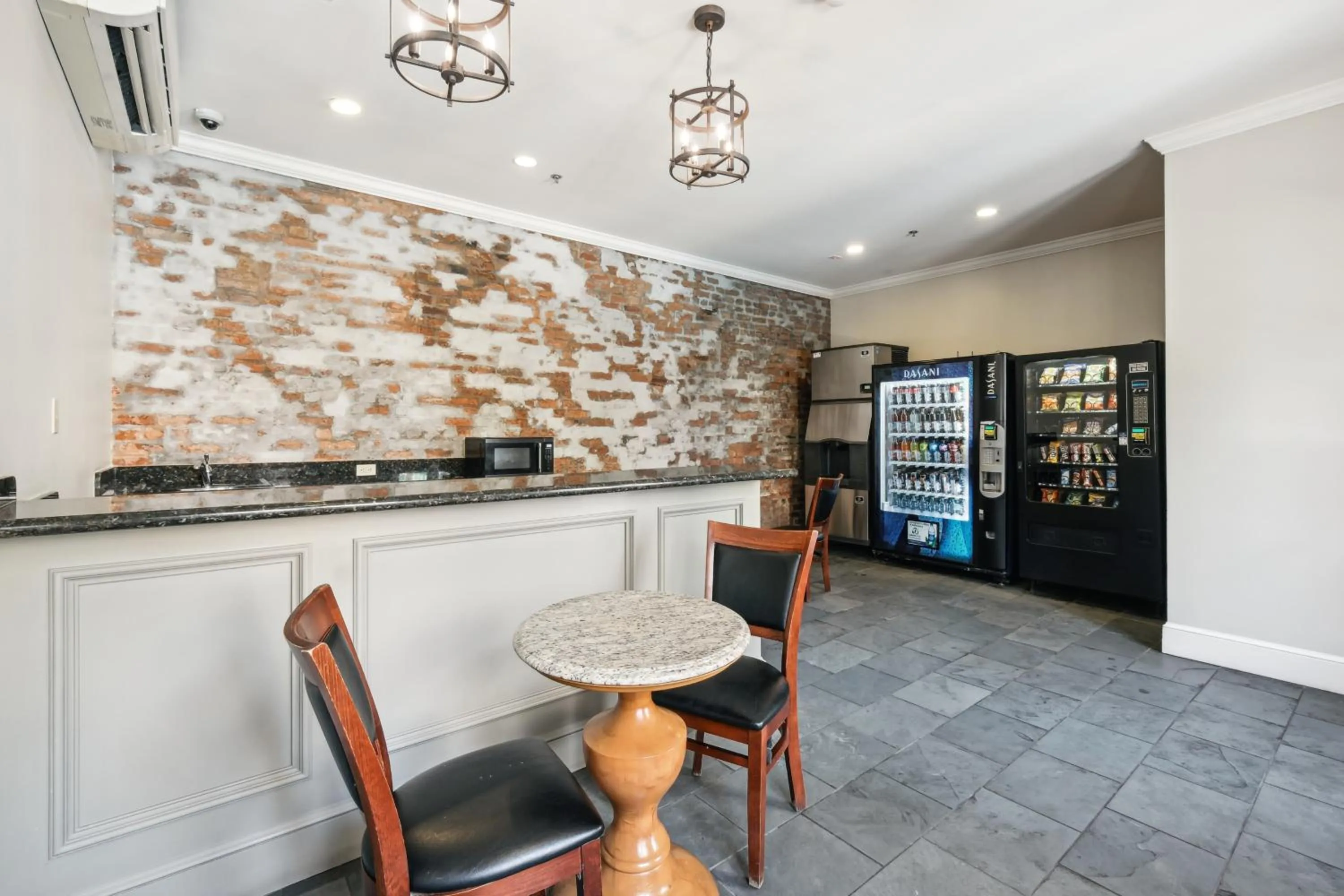 Swimming pool in French Market Inn