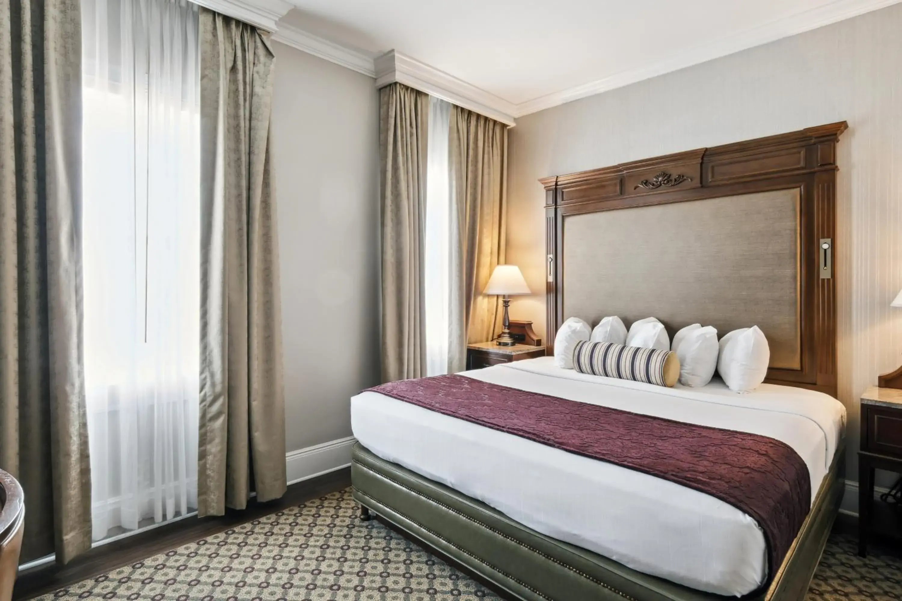 Deluxe Room with King Bed in French Market Inn Deluxe Room with King Bed in French Market Inn