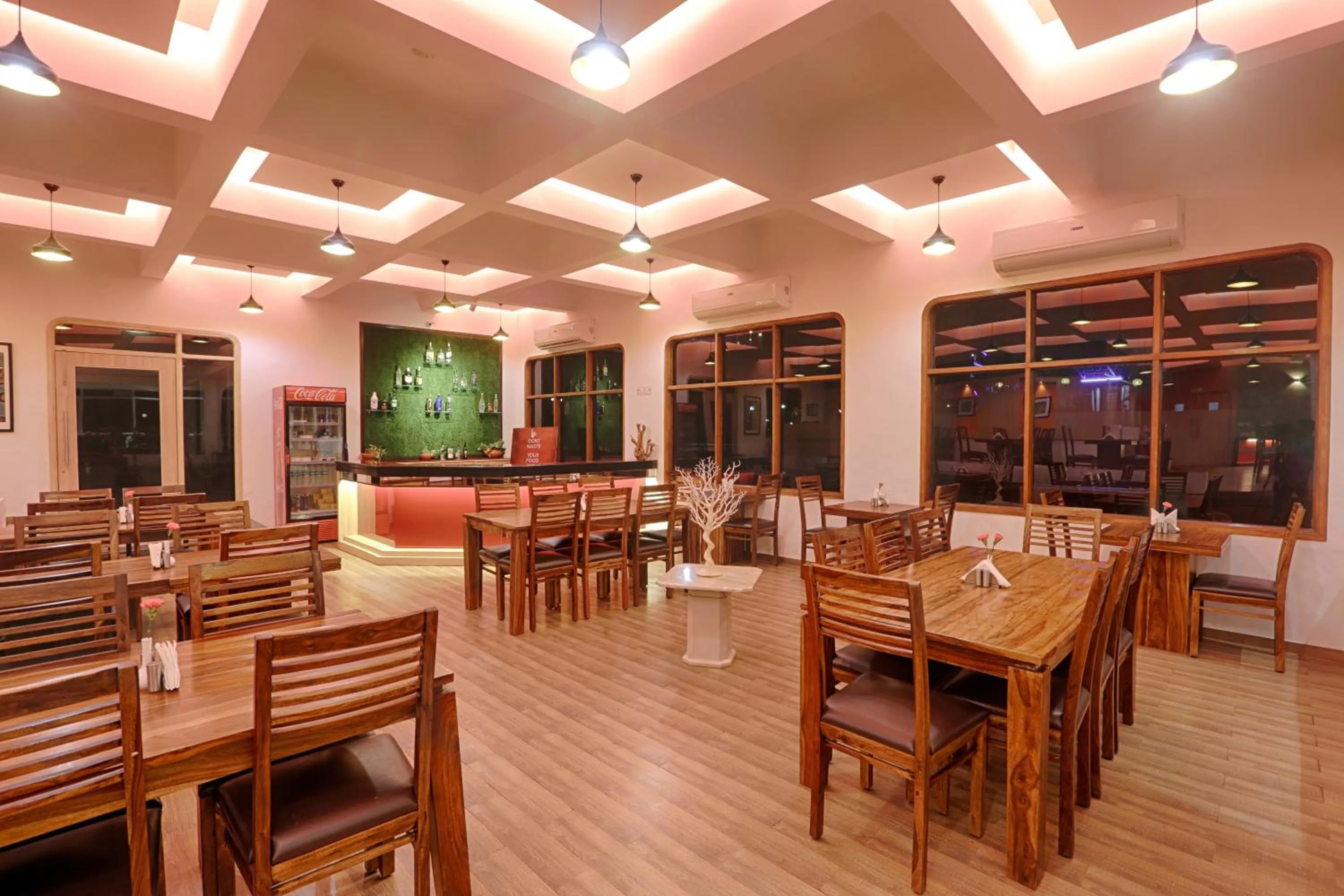 Restaurant/places to eat in The Byke Old Anchor Beach Resort & Spa