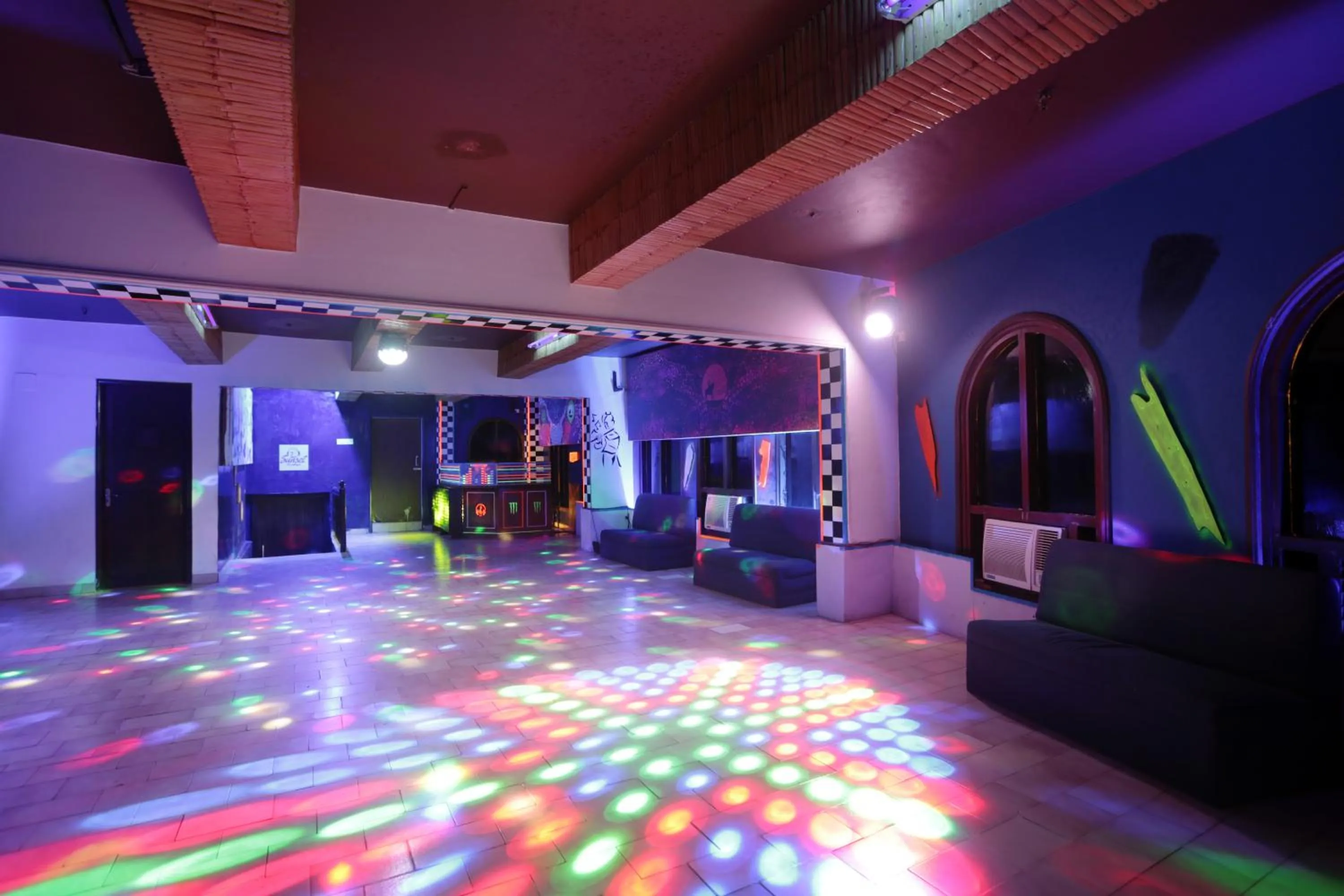 Food and drinks in The Byke Old Anchor Beach Resort & Spa