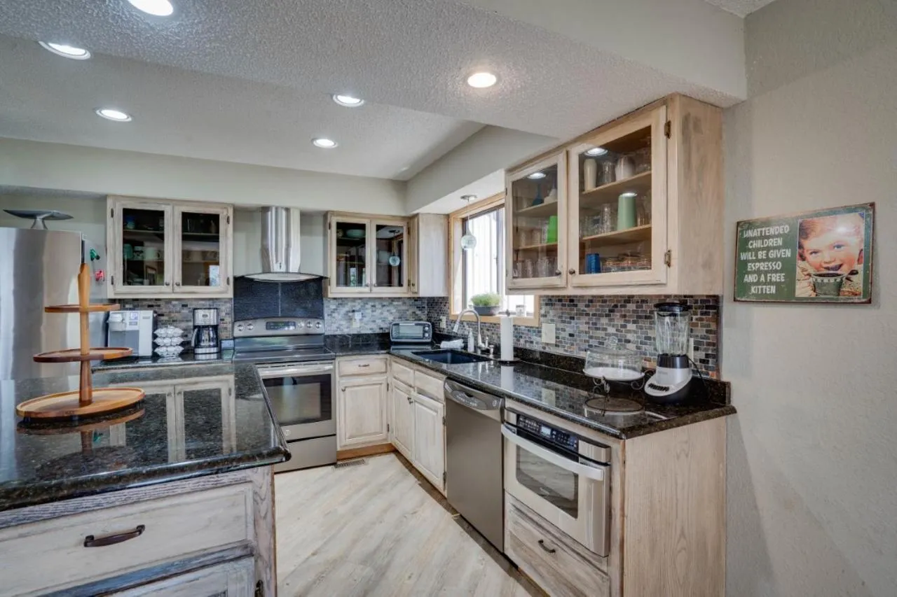 kitchen in Lake Breeze Timber