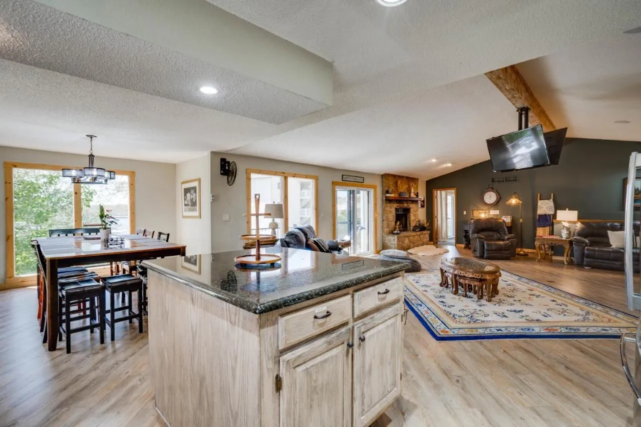 Living room in Lake Breeze Timber
