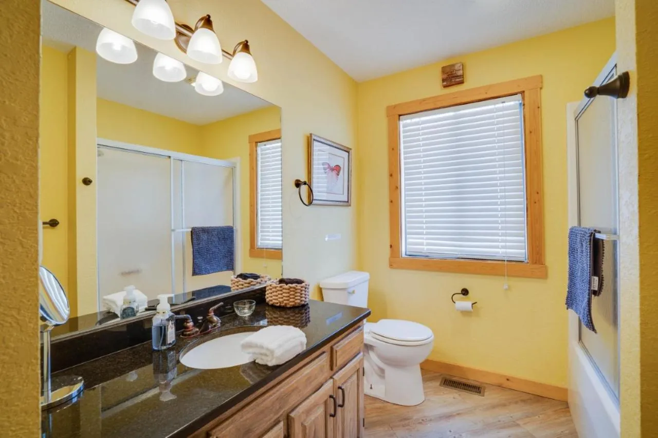 Bathroom in Lake Breeze Timber