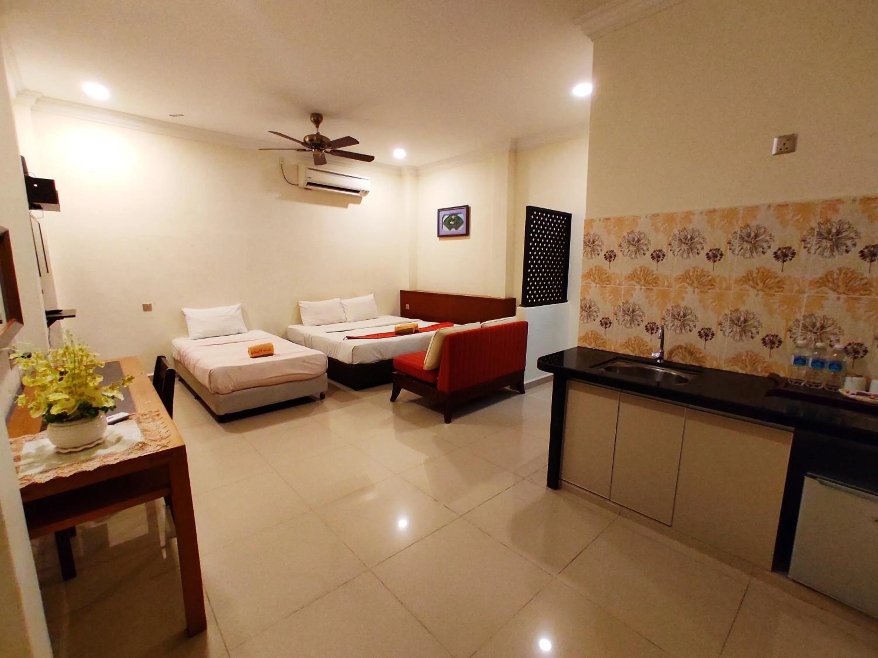 Bed in Adina Drive In Motel