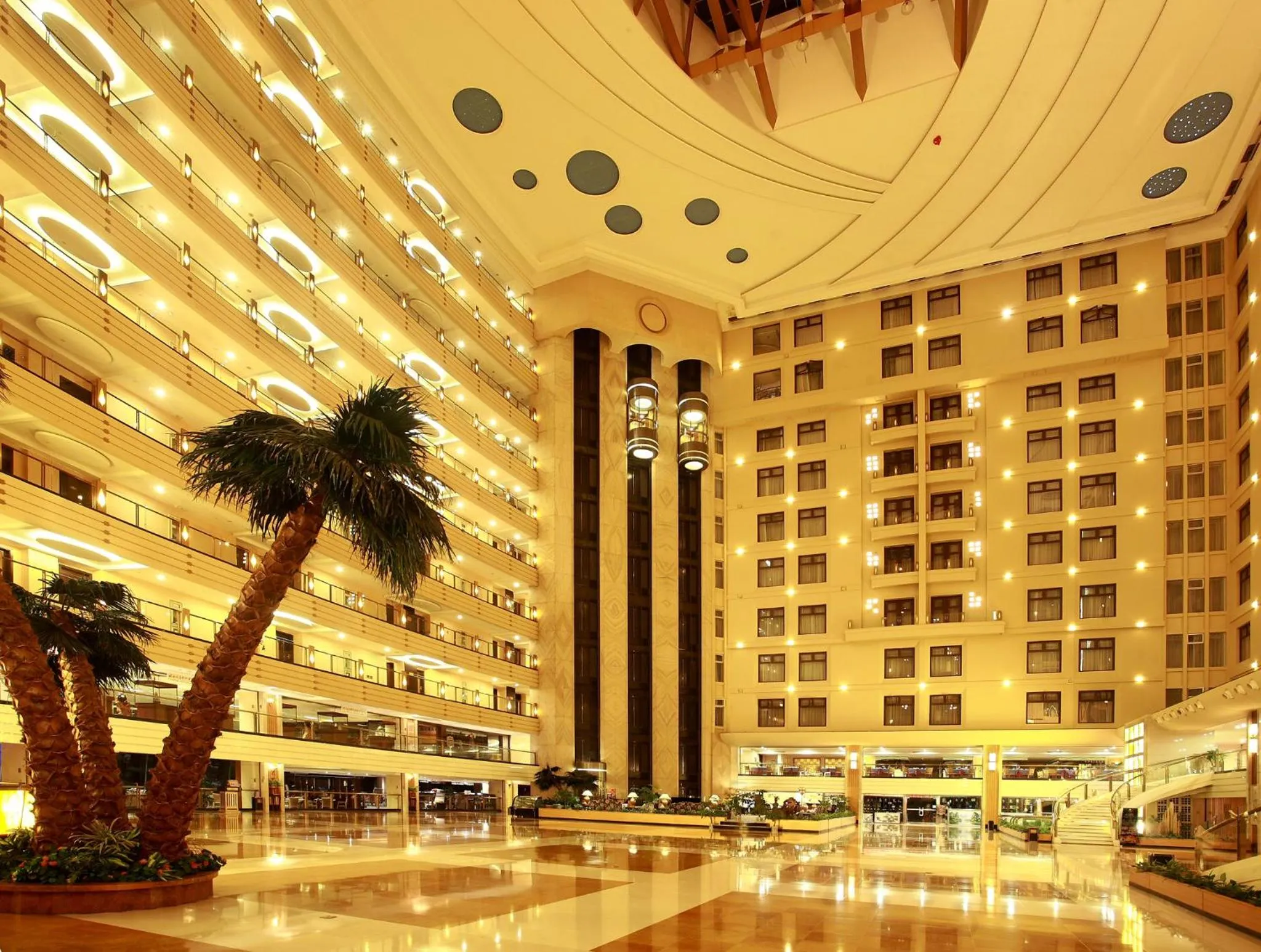 Lobby or reception in Lijiang Waterfall Hotel Guilin