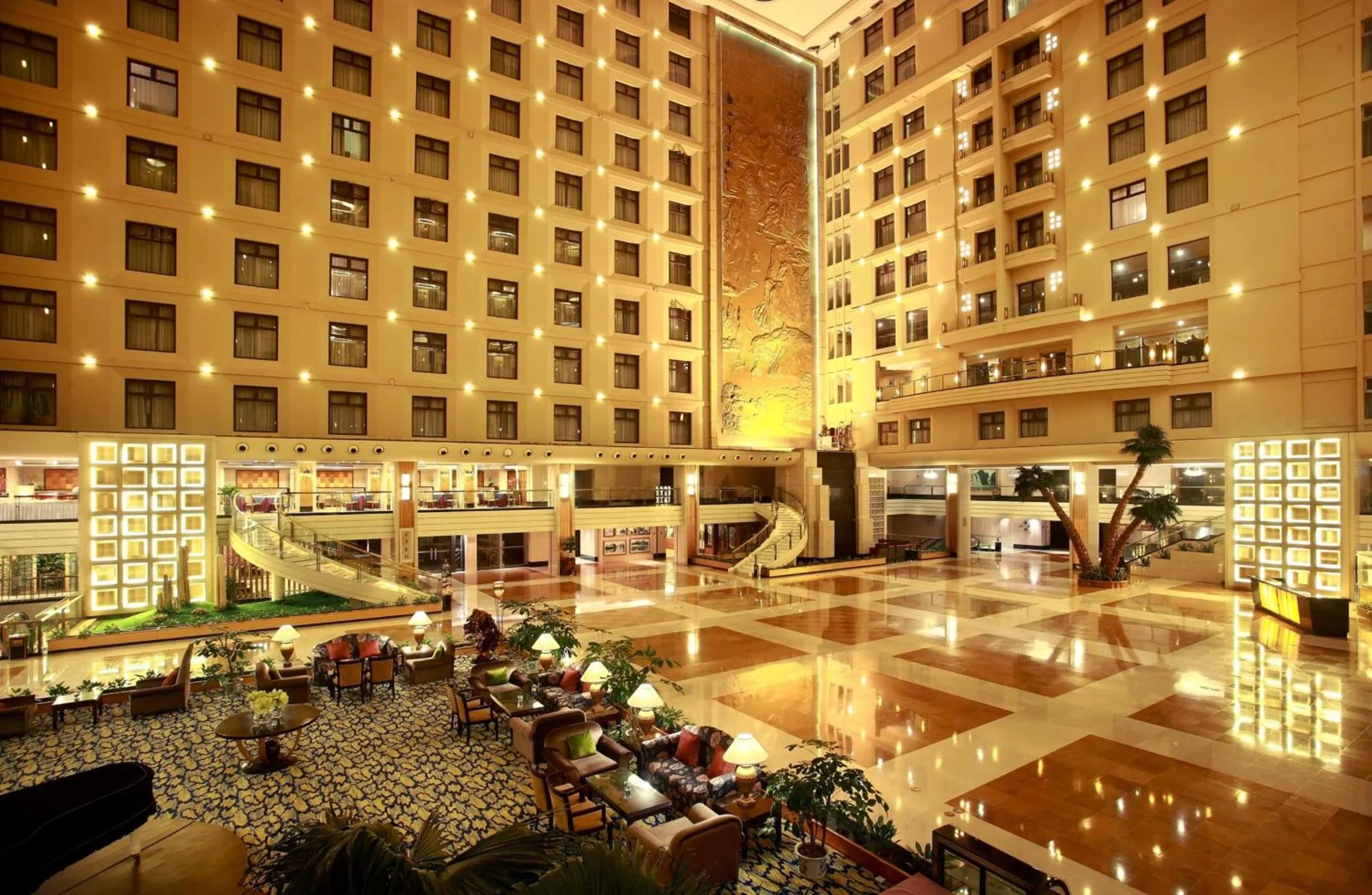 Lobby or reception in Lijiang Waterfall Hotel Guilin