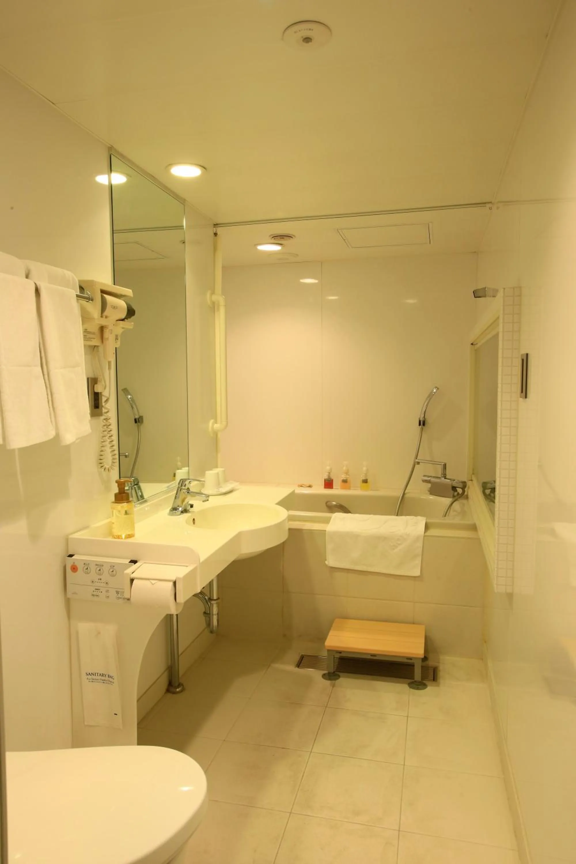 Bathroom in Hotel New Station