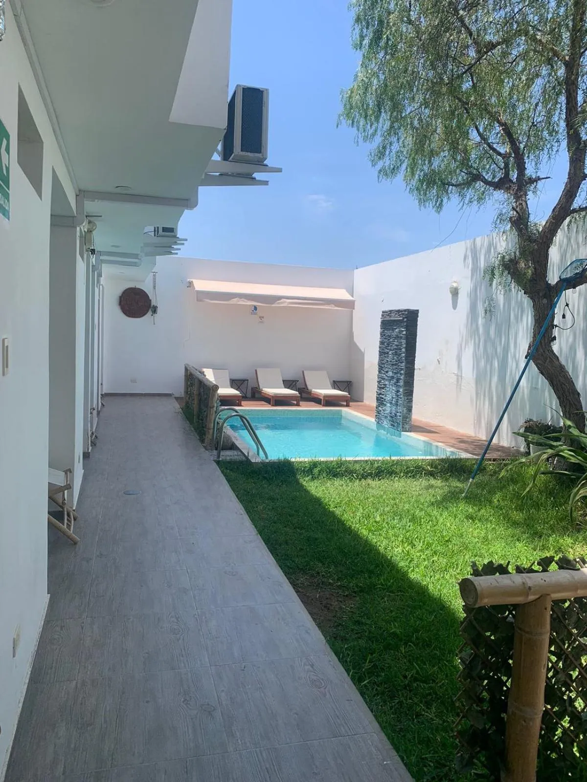 Swimming pool in Paracas Guest House