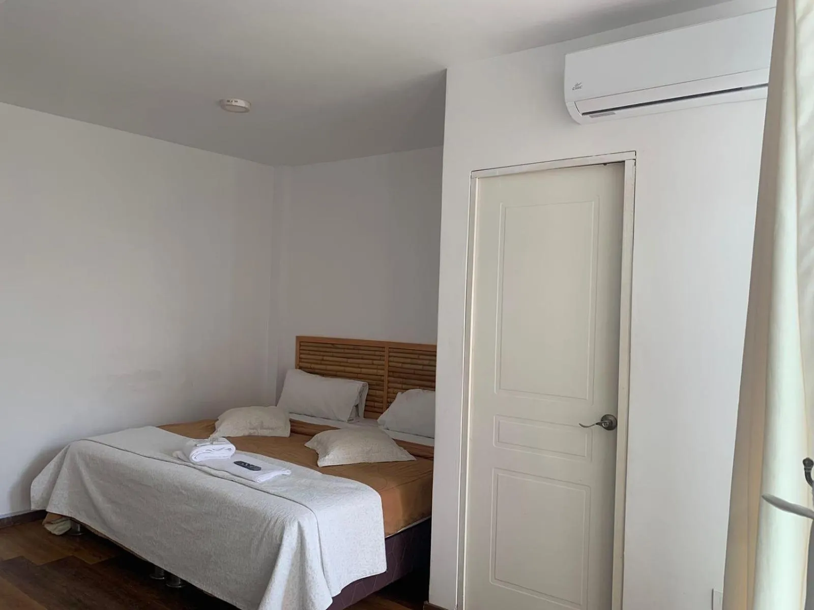 Decorative detail, Bed in Paracas Guest House