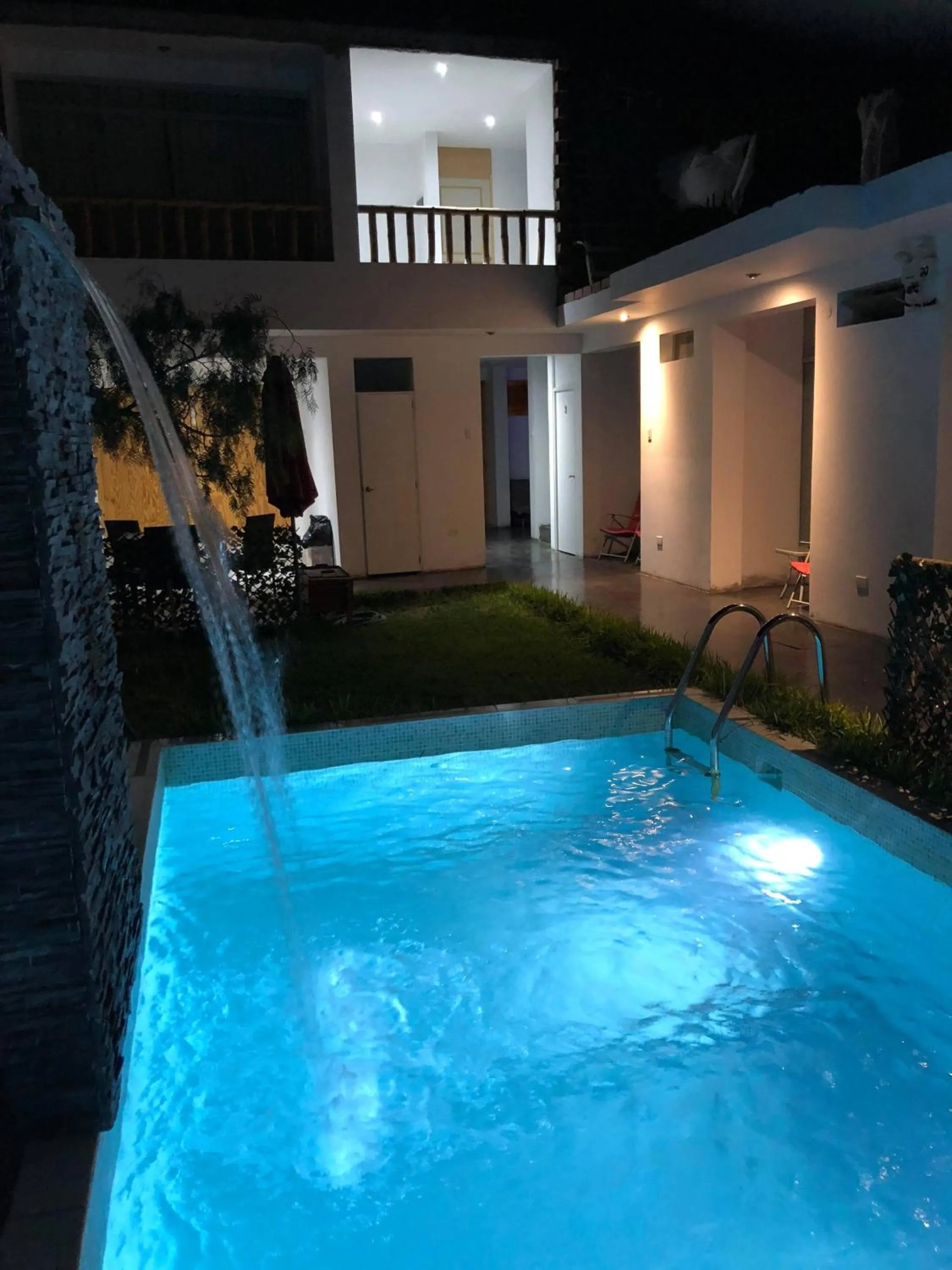 Pool view in Paracas Guest House
