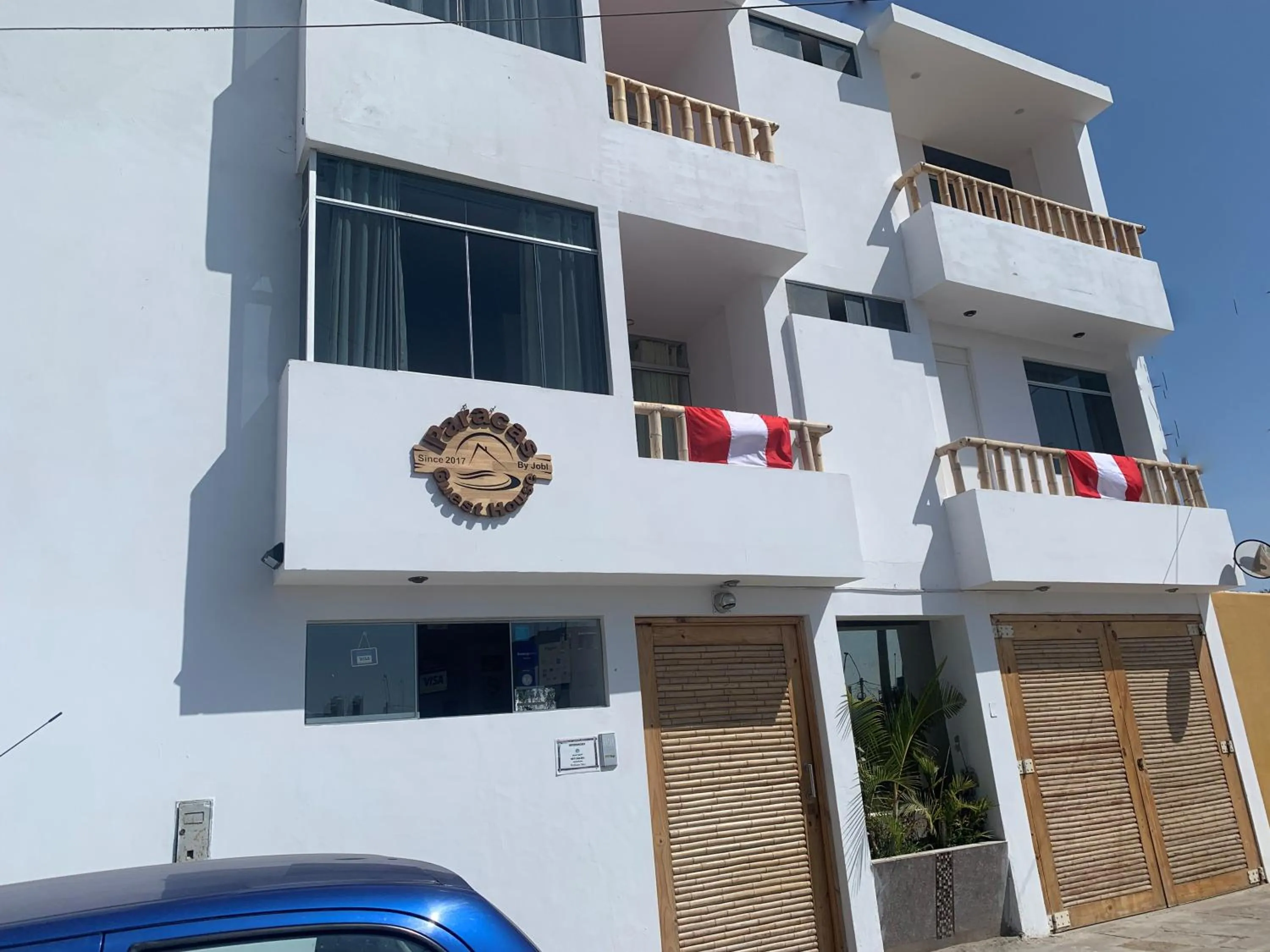 Property building in Paracas Guest House