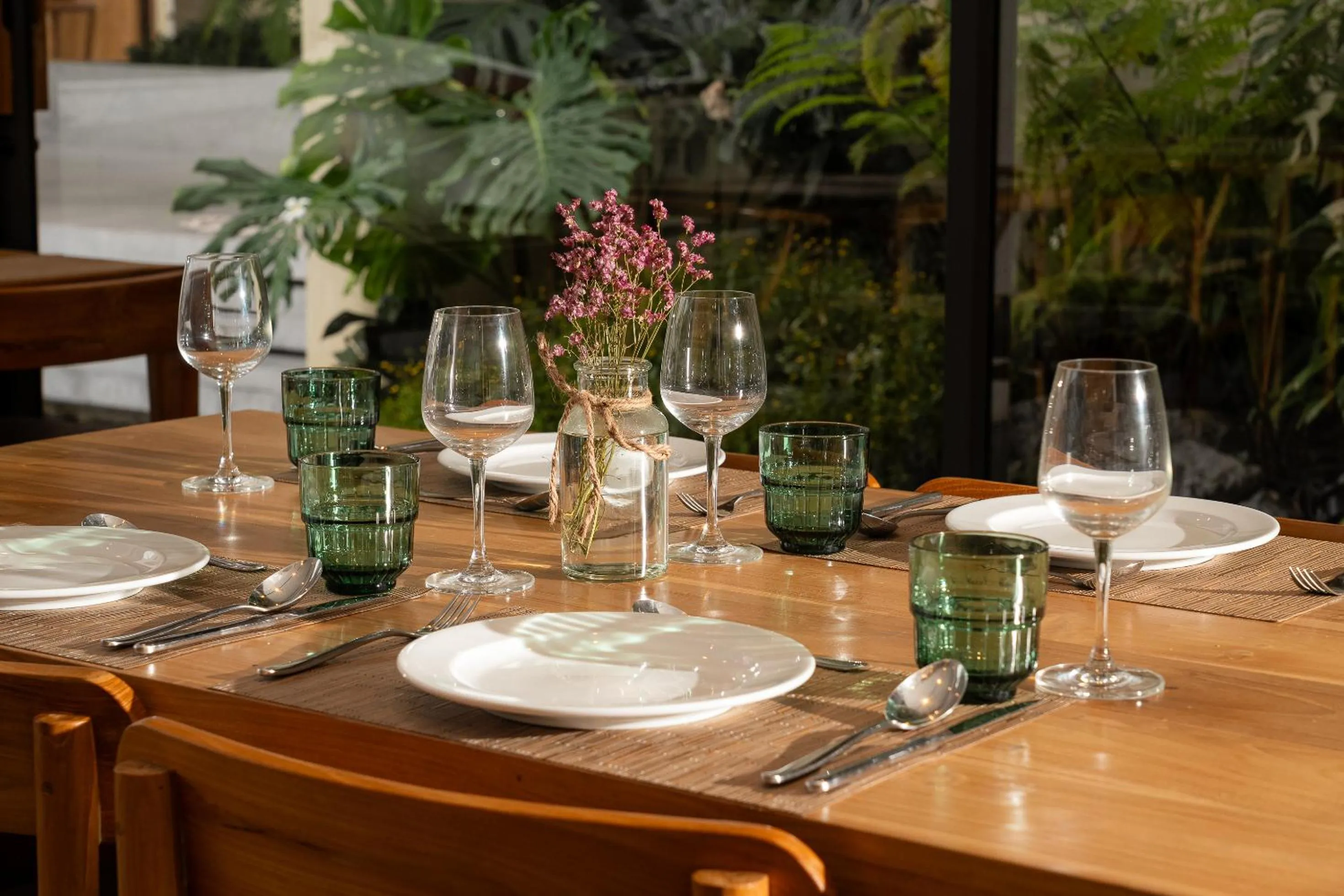 Dining area in Eden Resort & Villas Phuket Patong