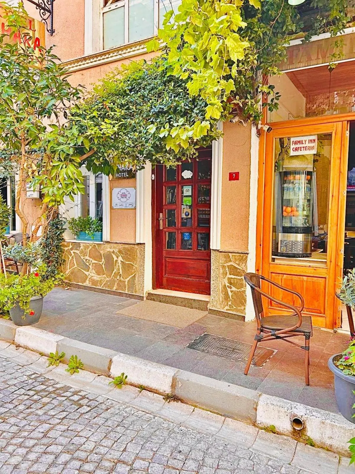 Facade/entrance in Hotel Buhara Family Inn