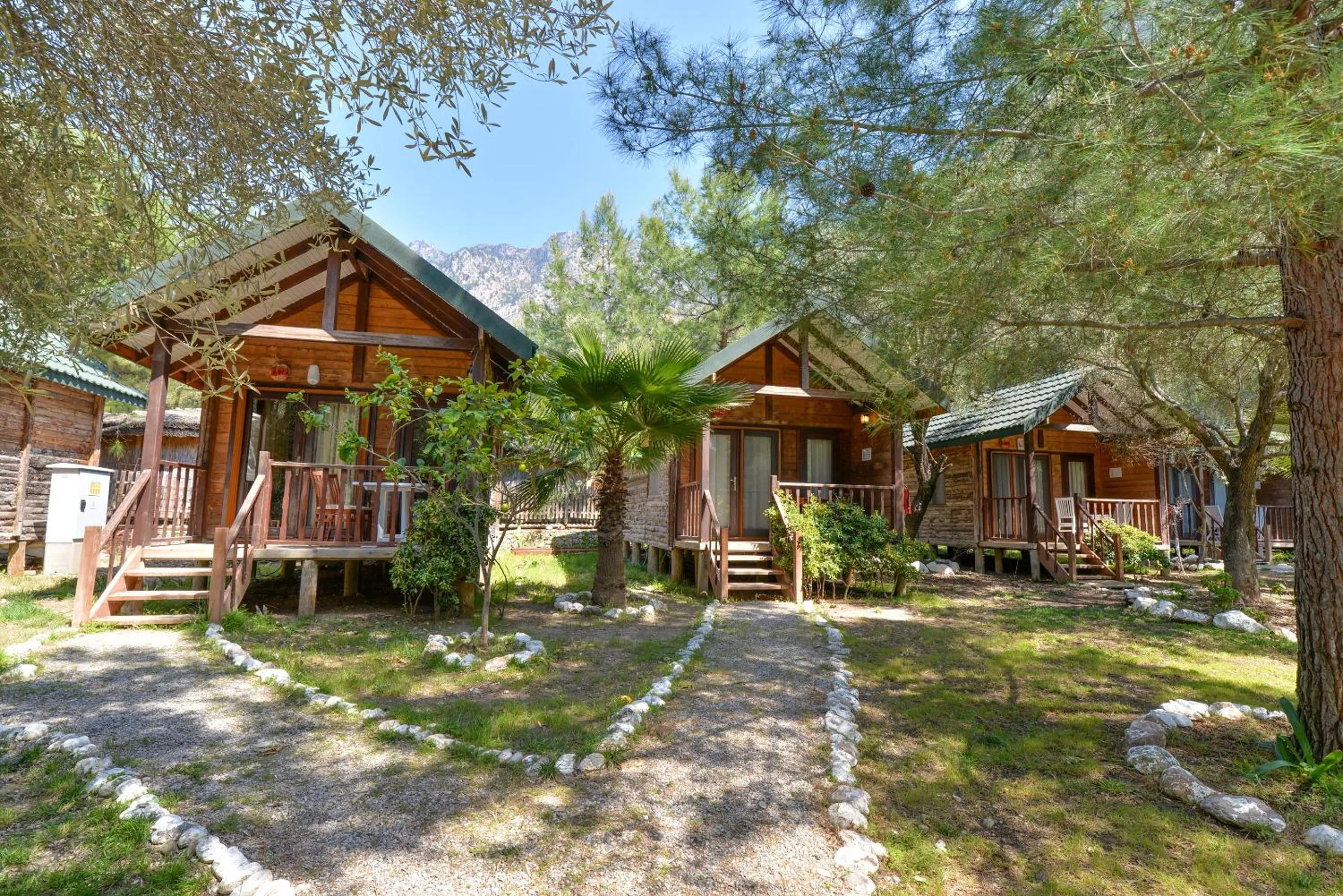 Property building in Sea Valley Lodge