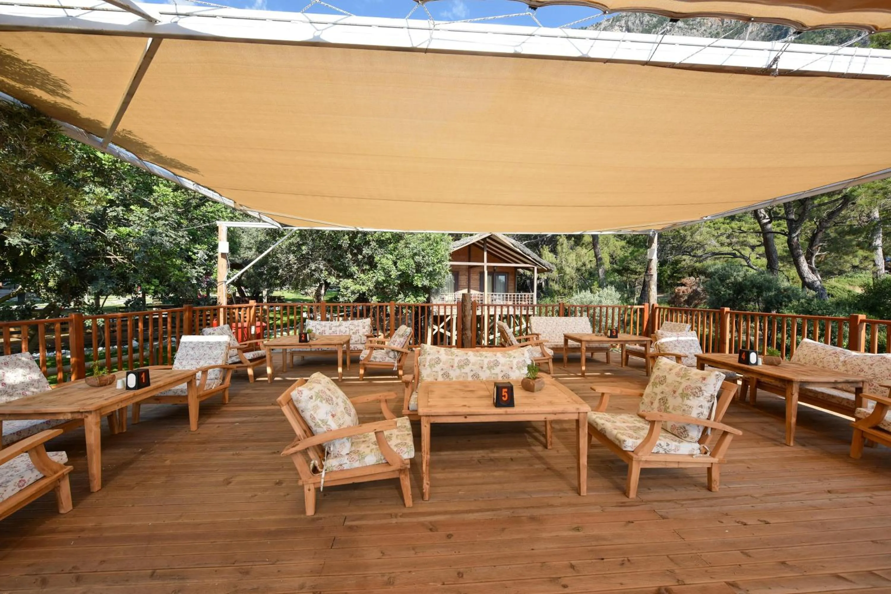 Balcony/Terrace in Sea Valley Lodge