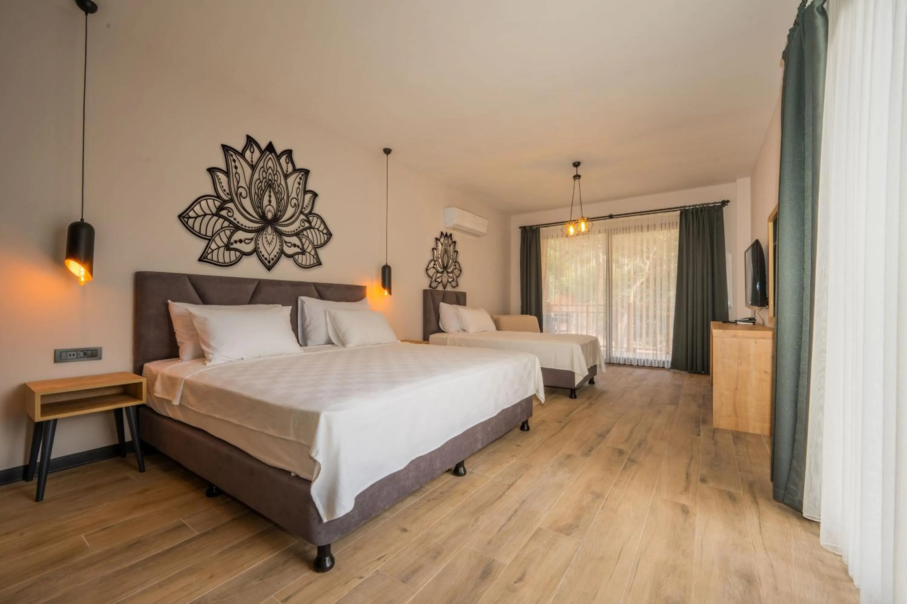 Bed in Sea Valley Lodge