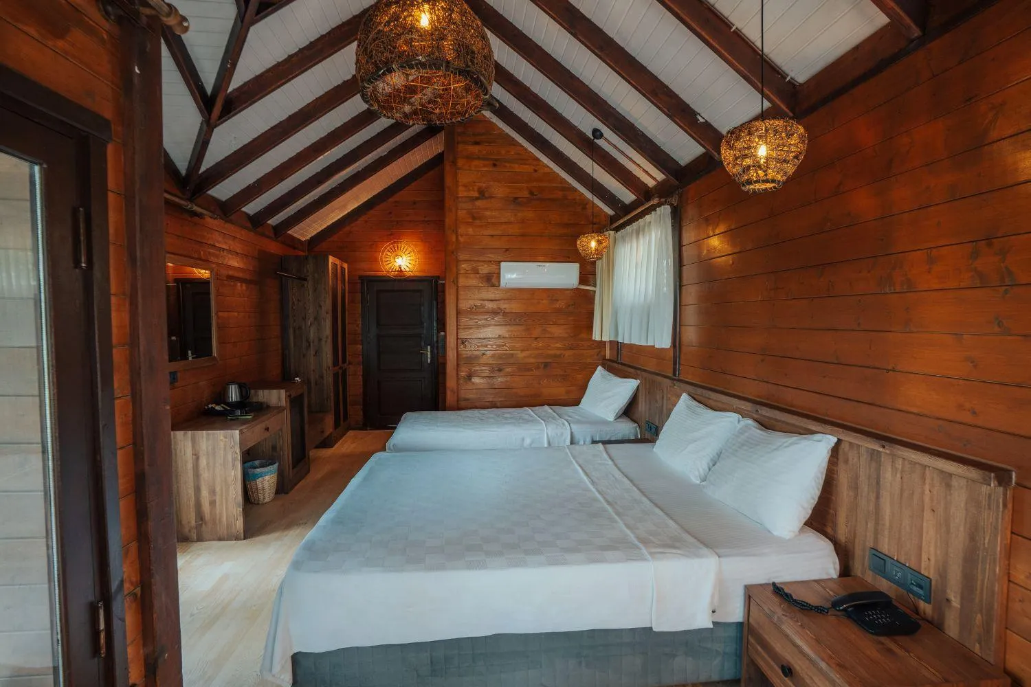 Bed in Sea Valley Lodge
