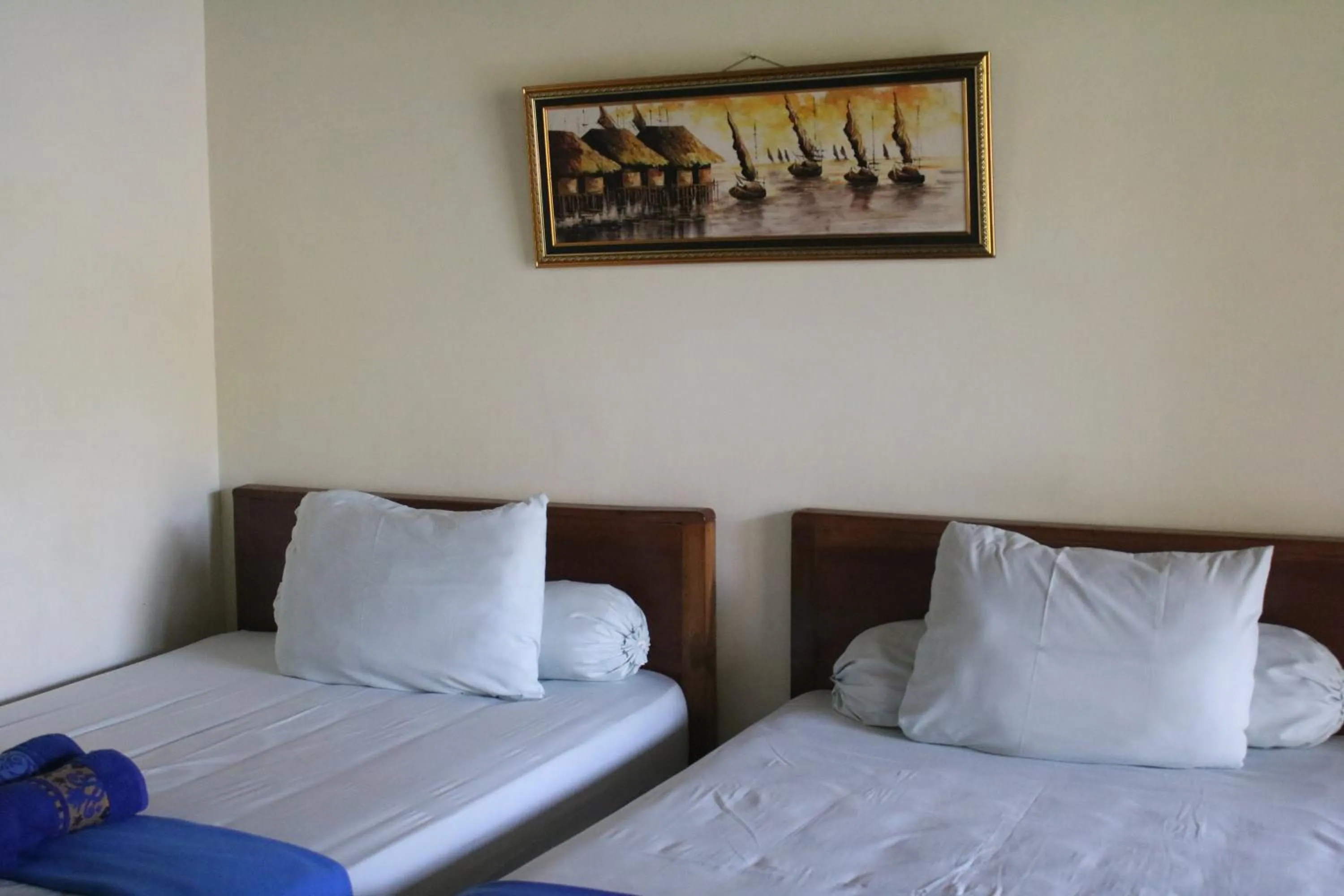 Bed in Arrys Watukarung Surfcamp