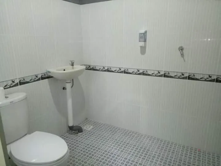 Arrys Watukarung Surfcamp