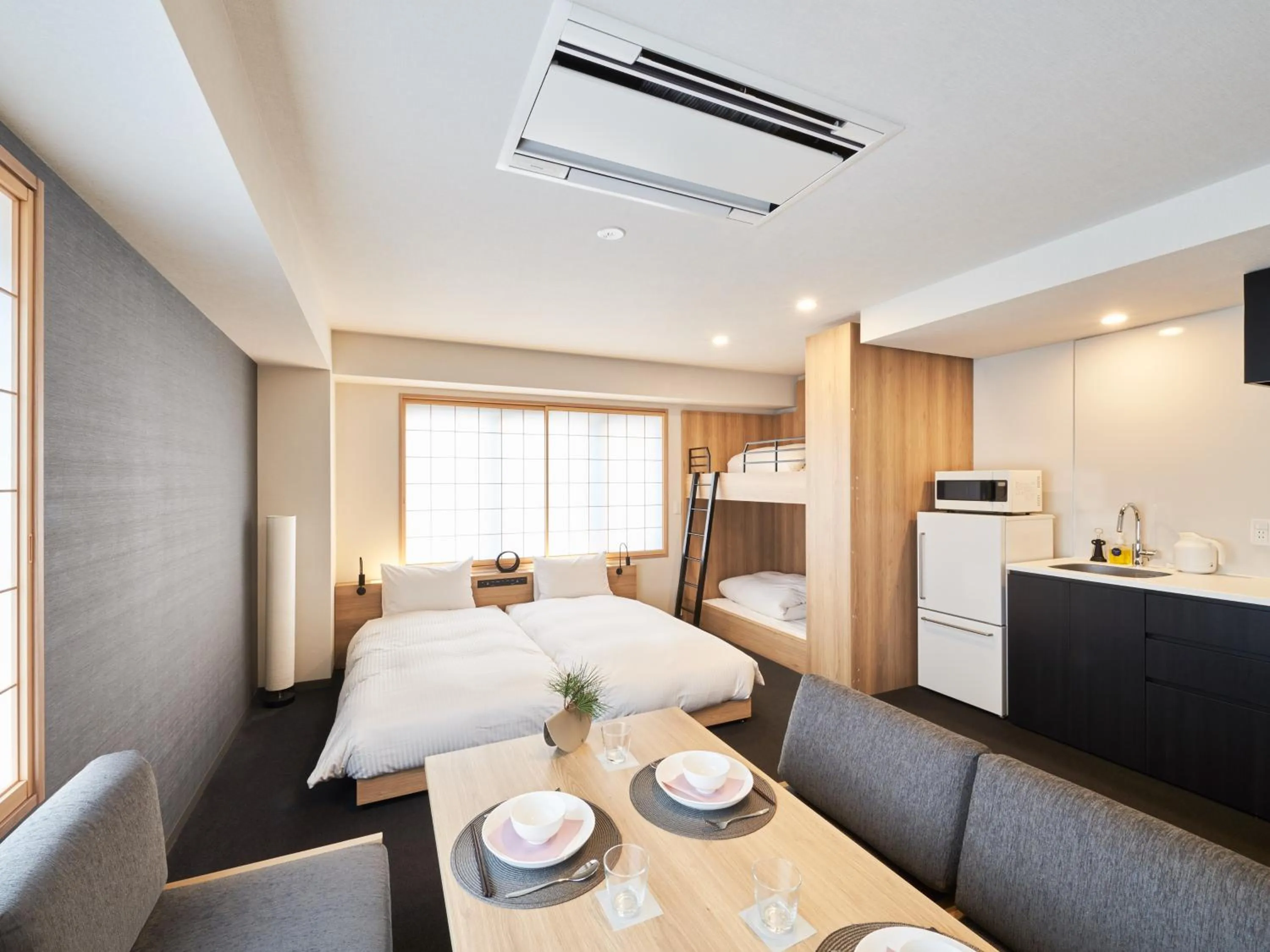 Photo of the whole room, Bed in MIMARU Tokyo Nihombashi Suitengumae