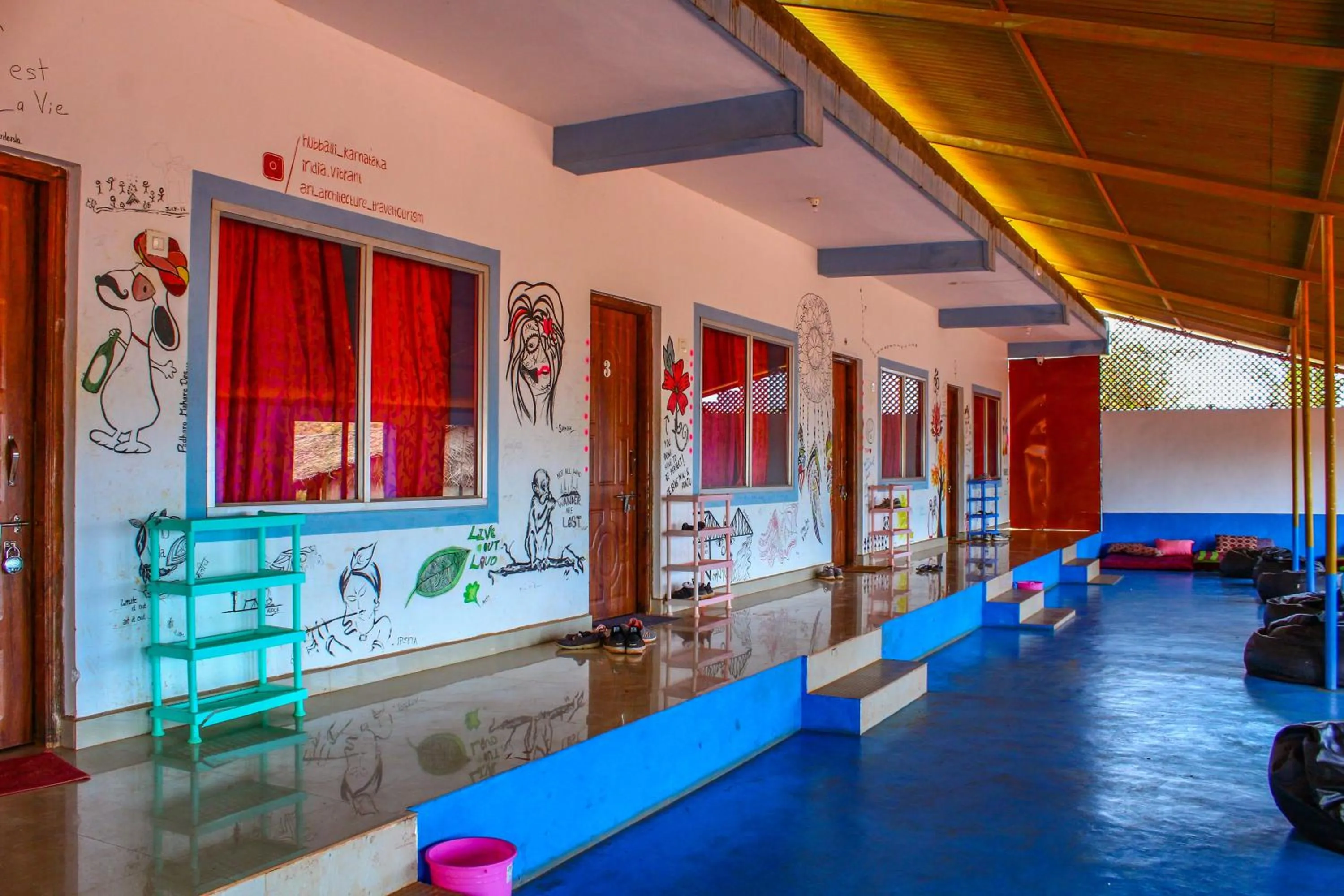 Living room in HosteLife Gokarna