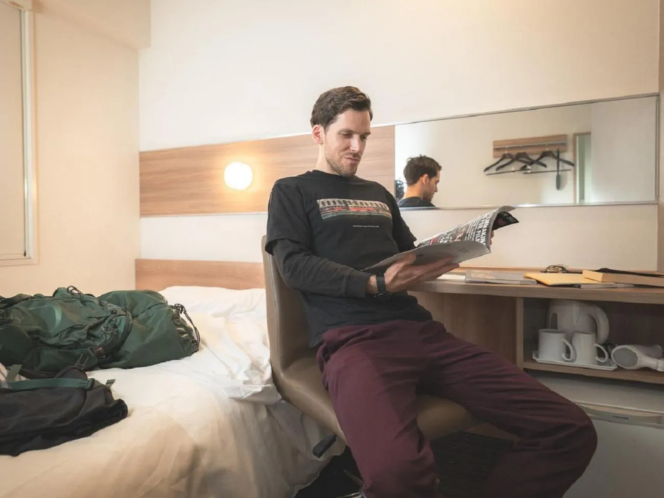 People, Bed in Super Hotel Umeda Higobashi