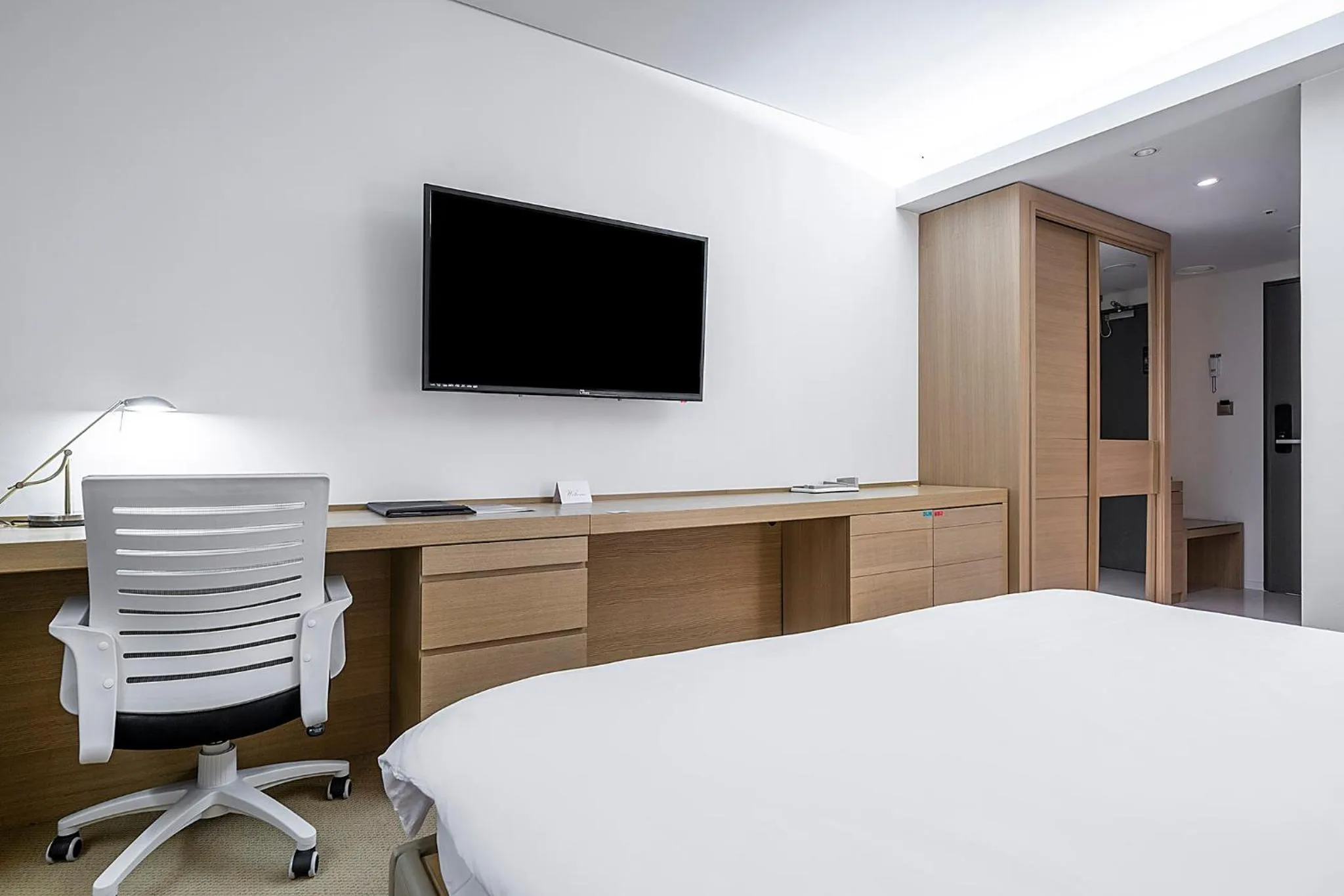 Bed in Wonju Citi Hotel