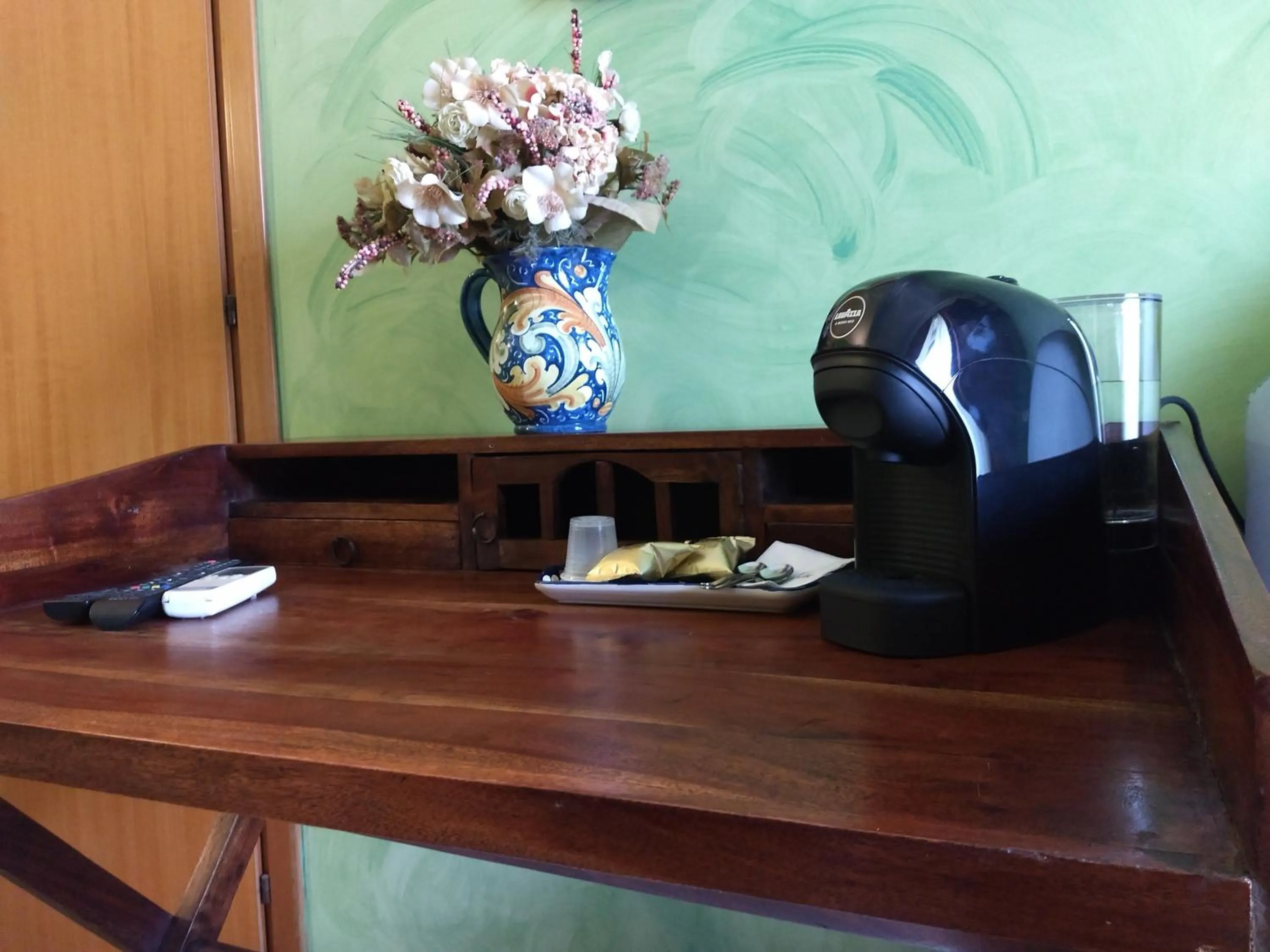 Coffee/tea facilities in Palazzo Aprile
