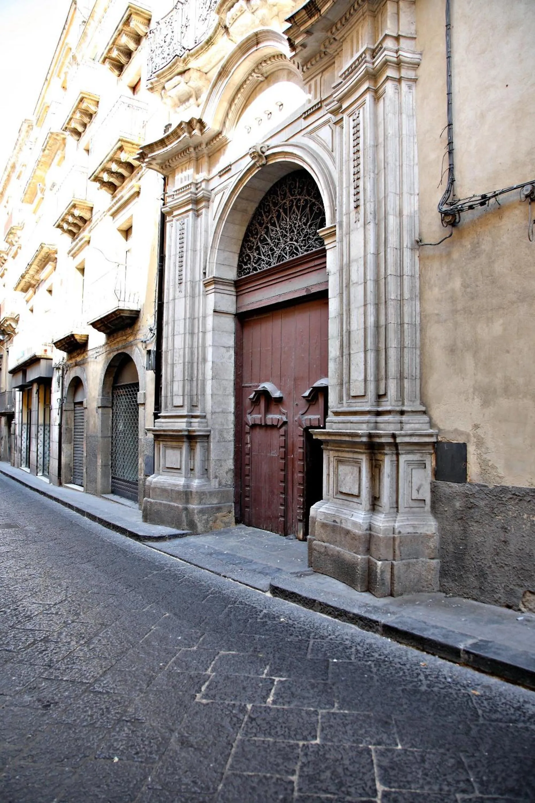Facade/entrance in Palazzo Aprile