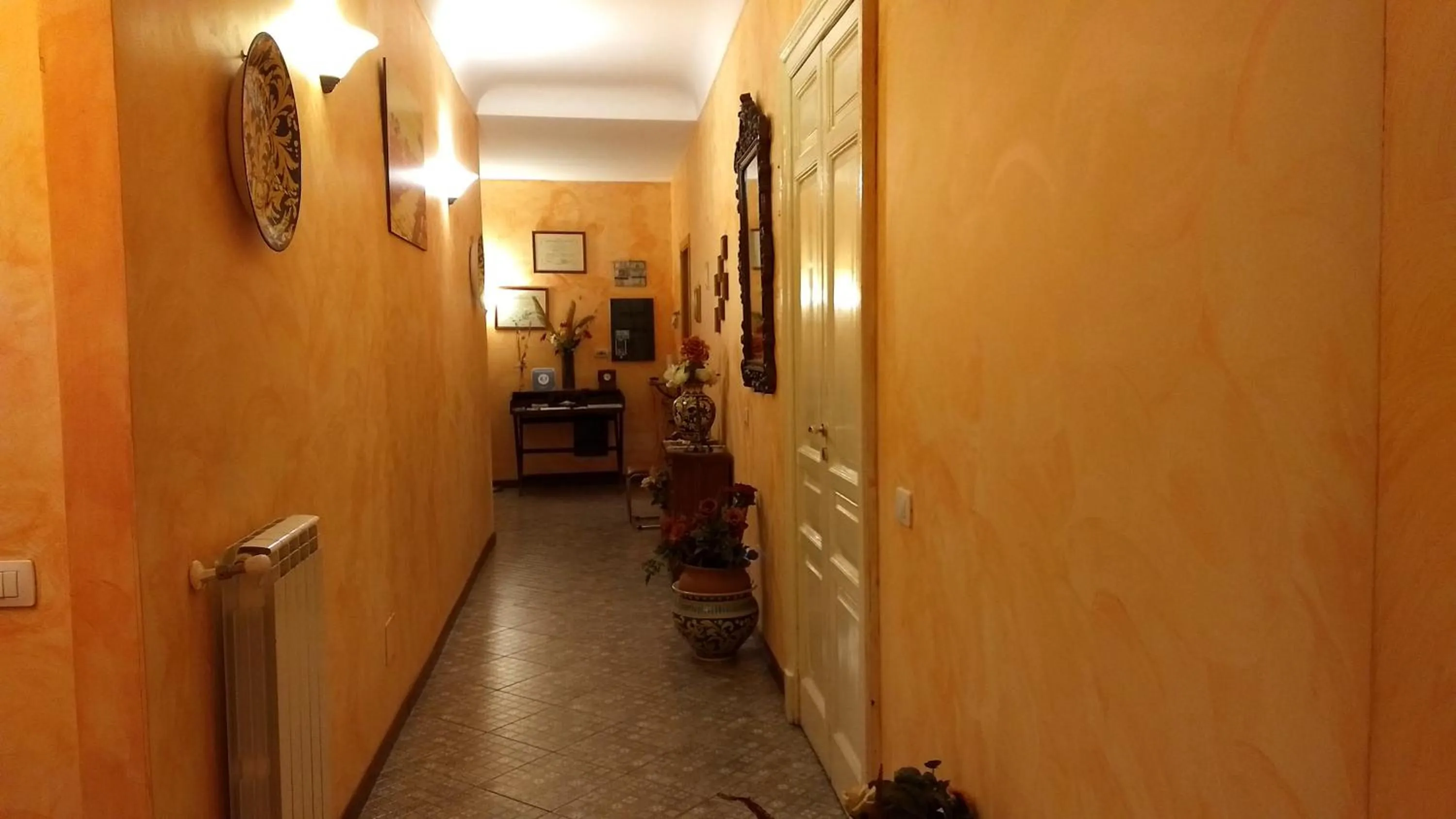 Decorative detail in Palazzo Aprile