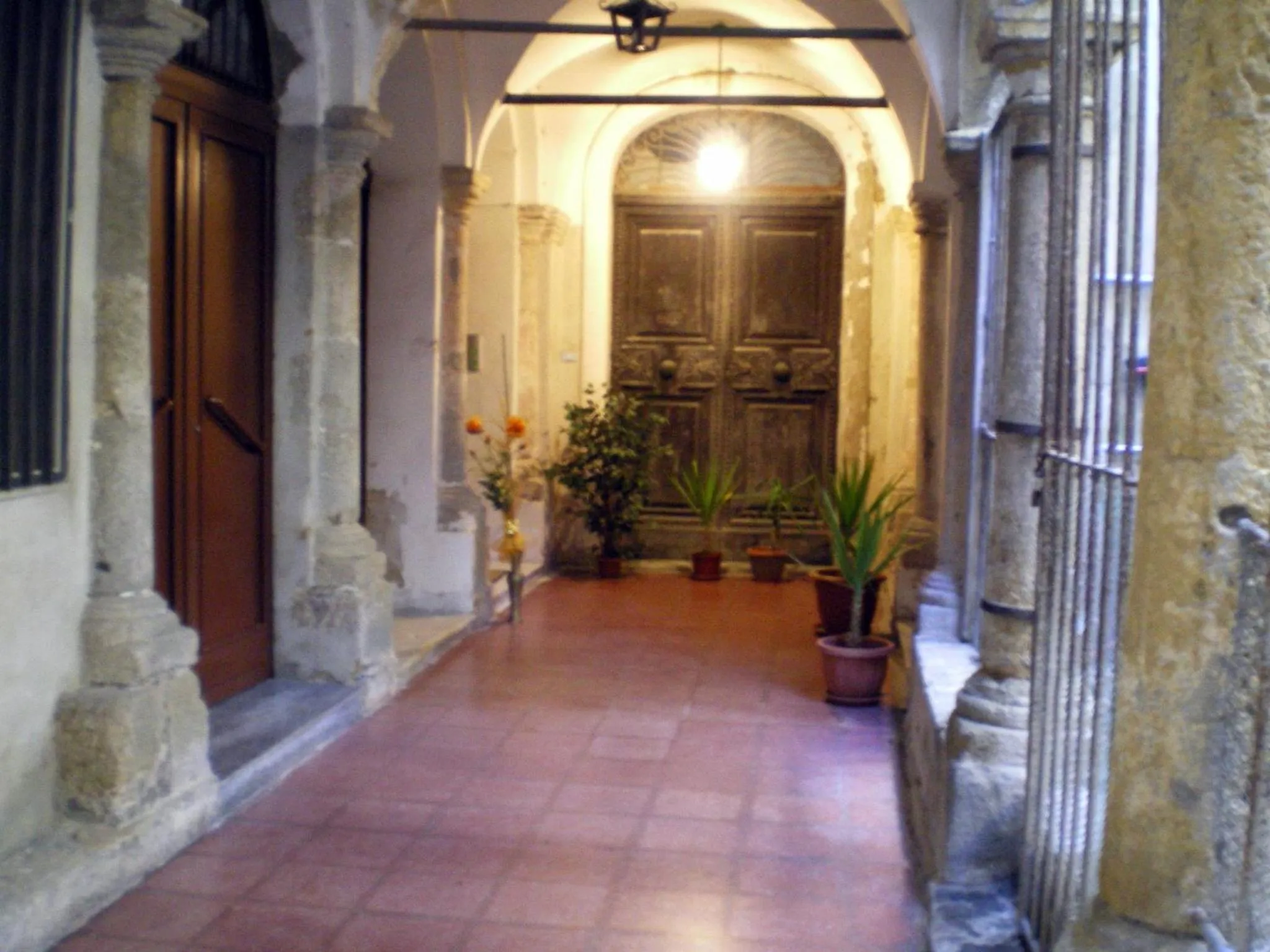 Facade/entrance in Palazzo Aprile