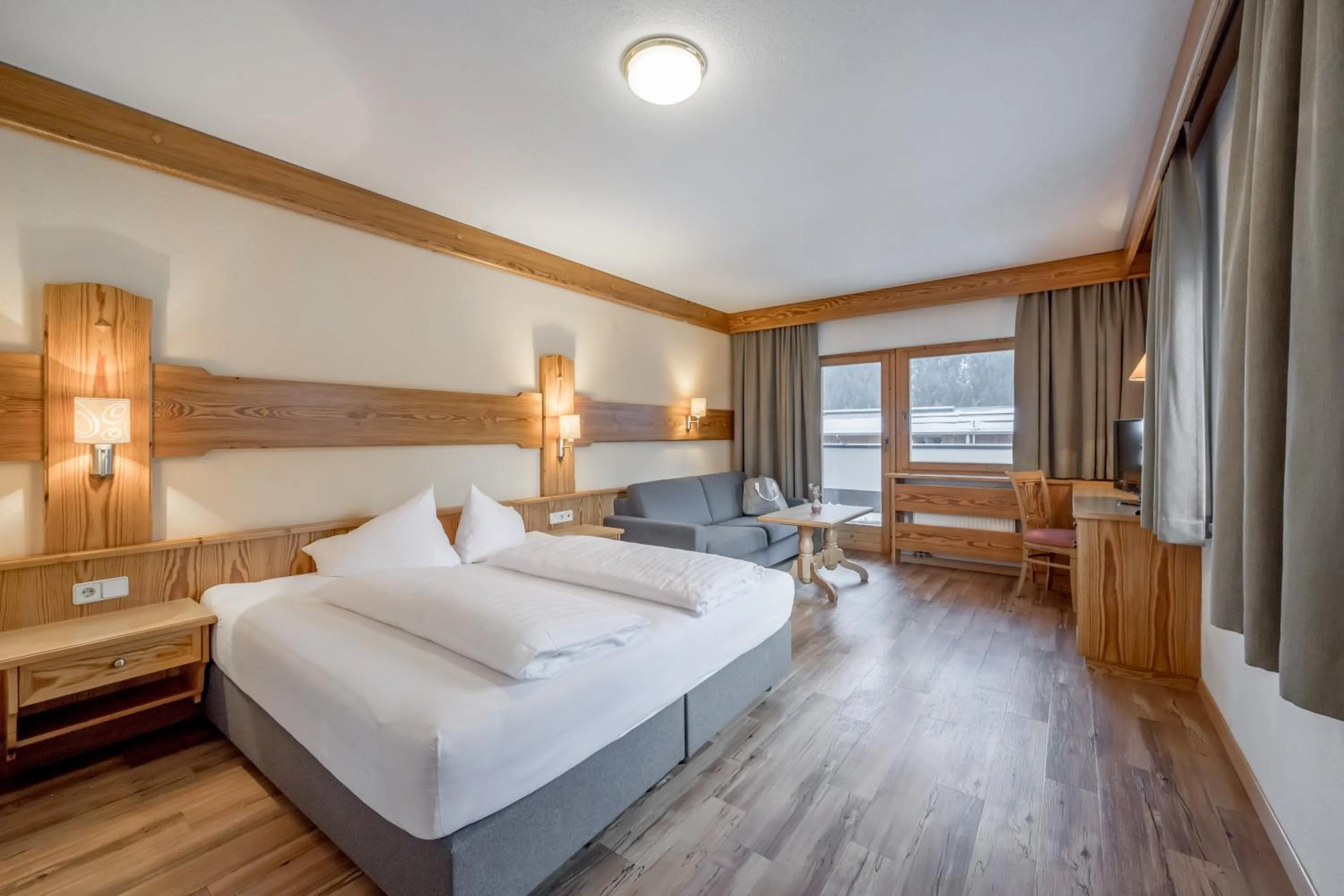 Photo of the whole room, Bed in tilia living - b&b mit dem Komfort eines kleinen, feinen Hotels