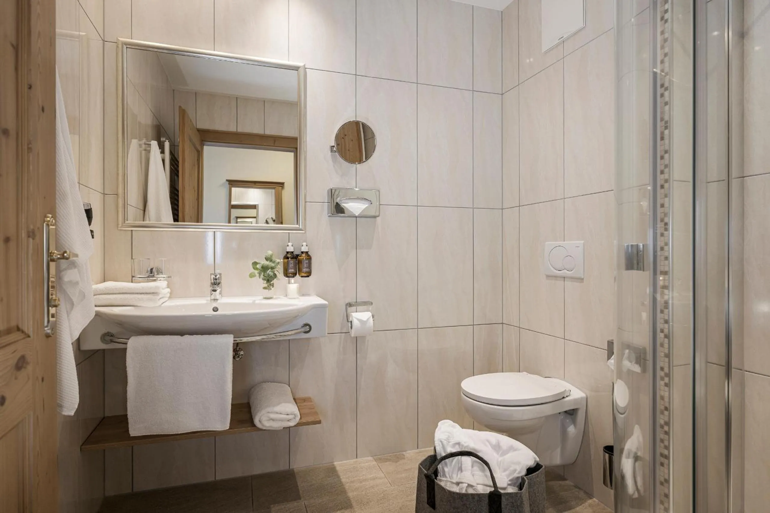 Bathroom in Hotel Lenz