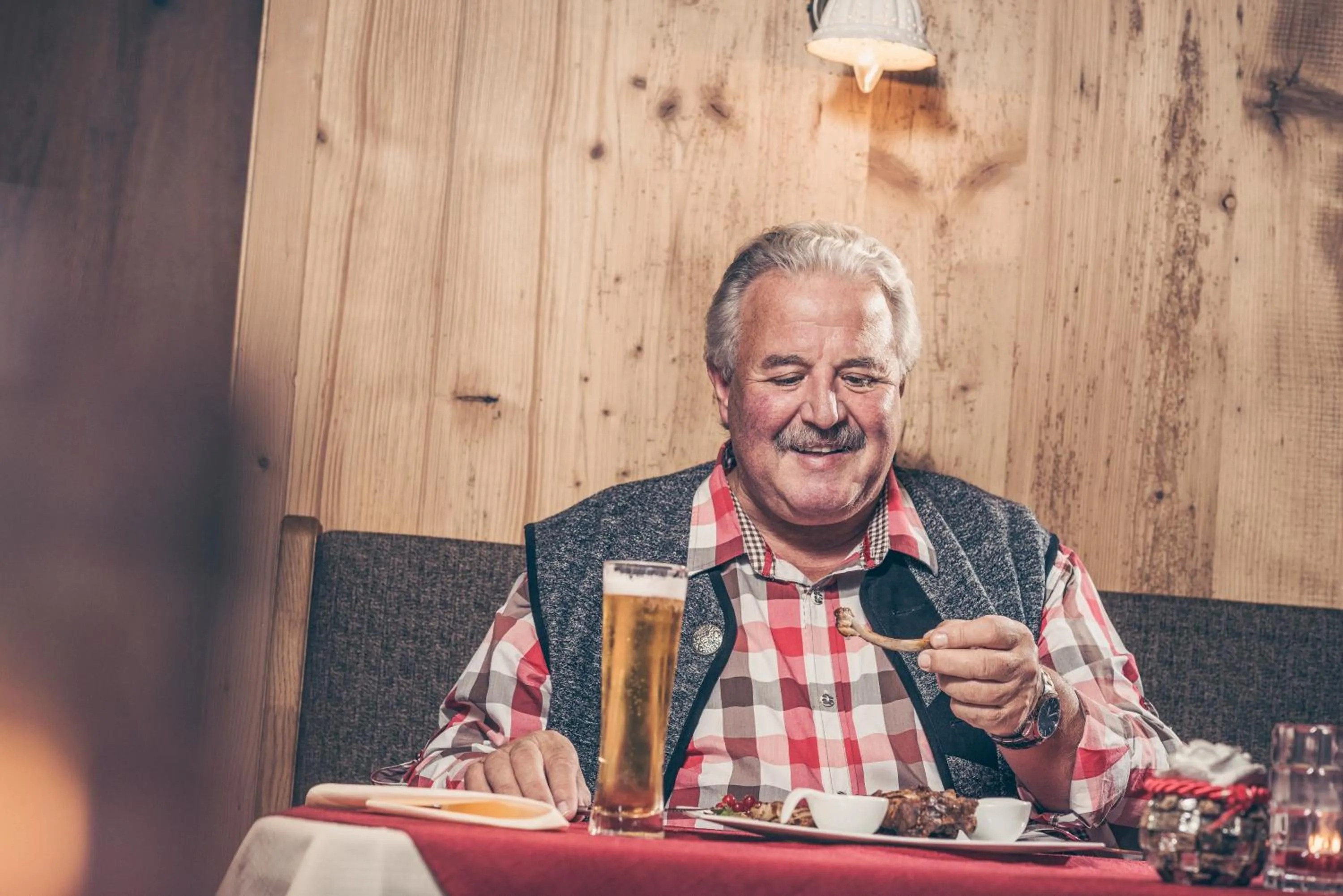 People in Hotel Lenz