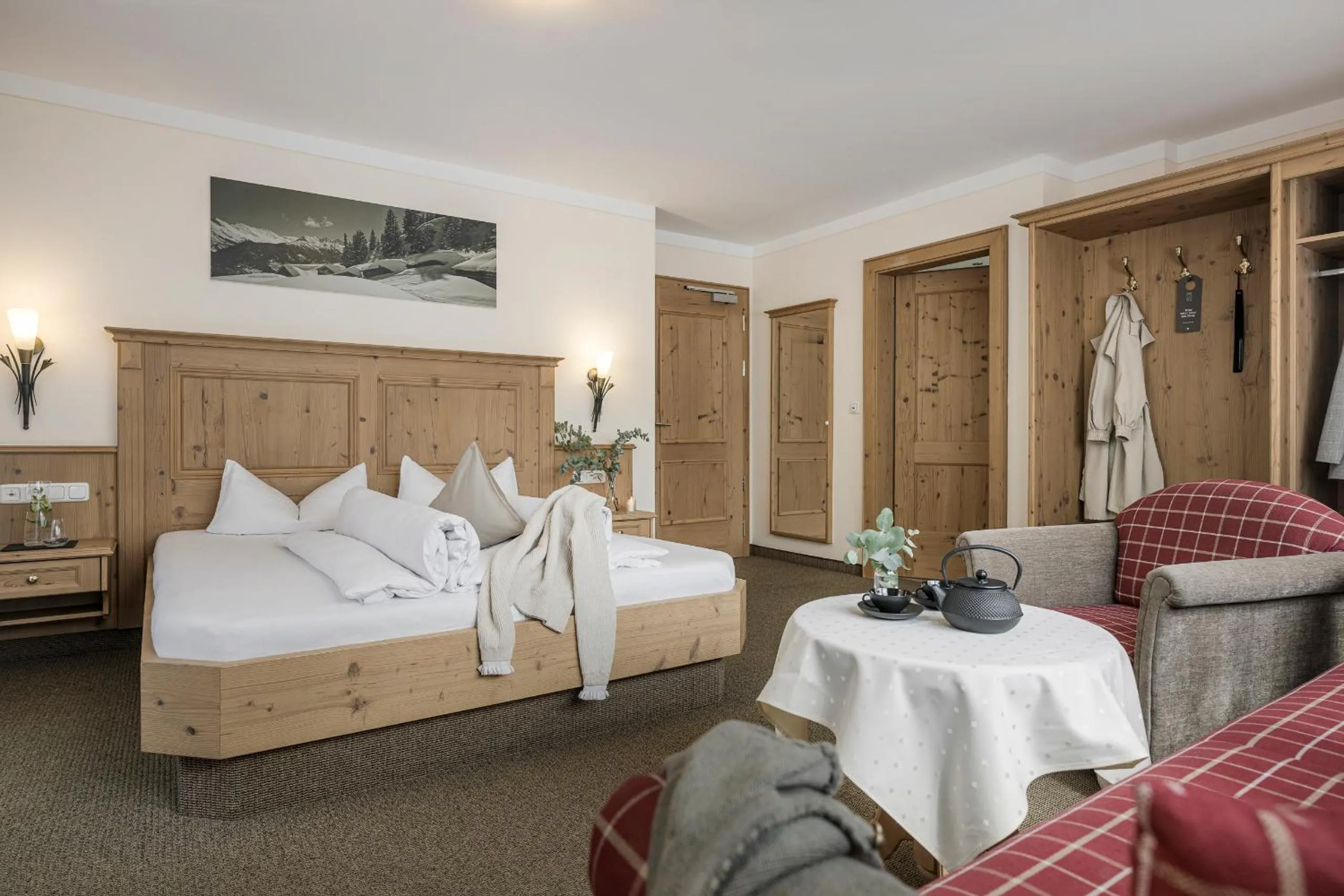 Photo of the whole room, Bed in Hotel Lenz