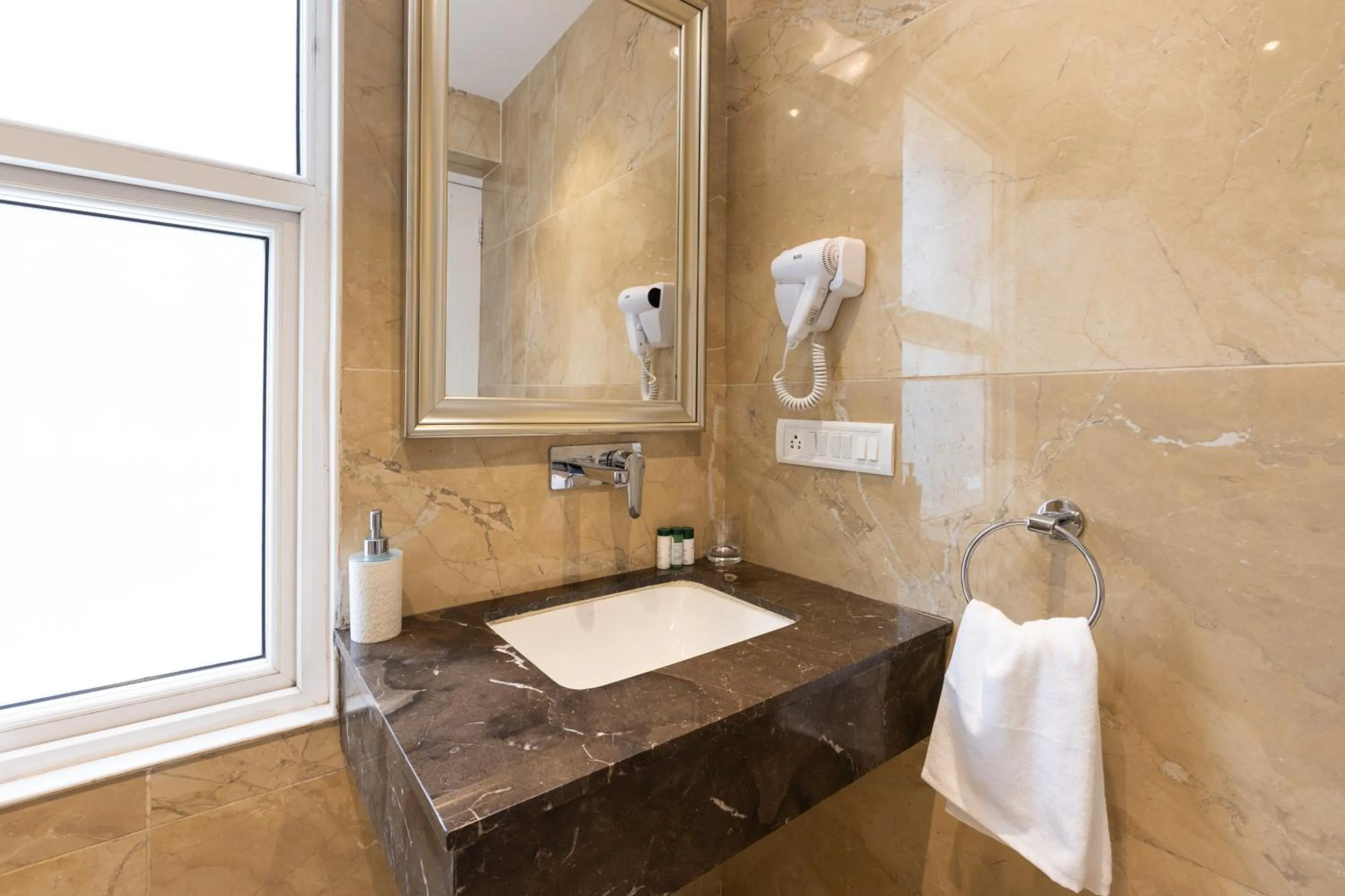 Bathroom in WelcomHeritage Kasmanda Palace