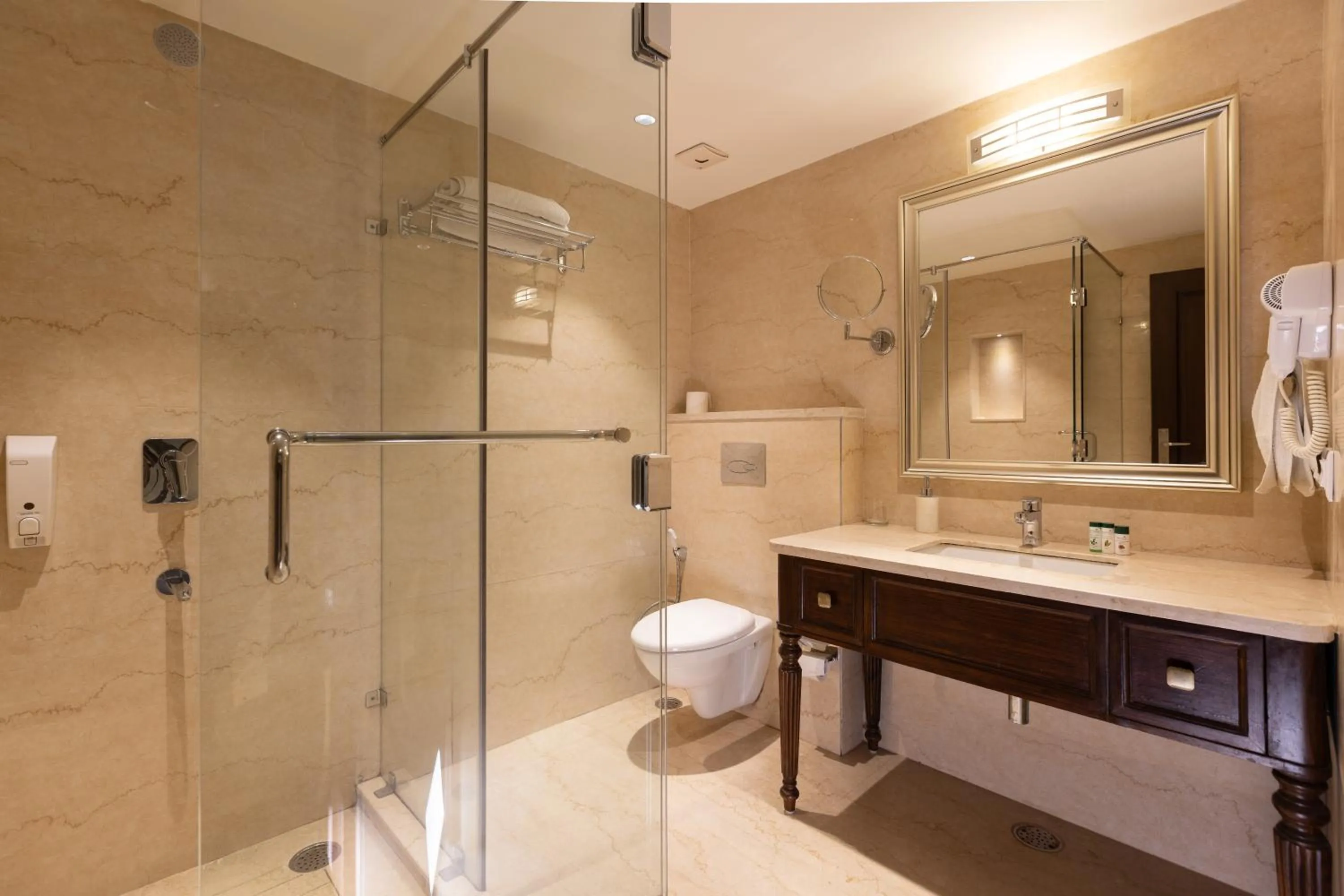 Bathroom in WelcomHeritage Kasmanda Palace