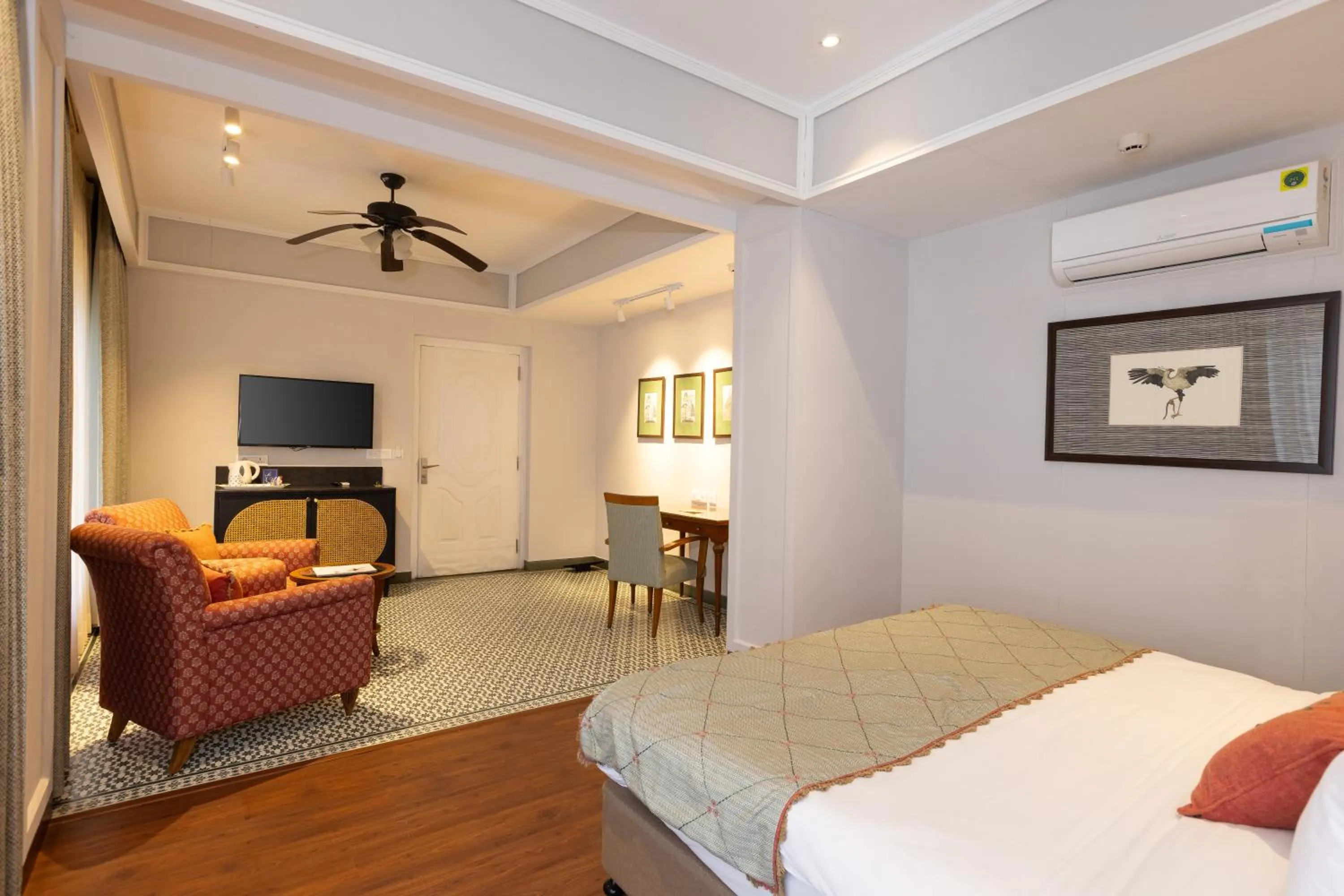 Photo of the whole room, Bed in WelcomHeritage Kasmanda Palace