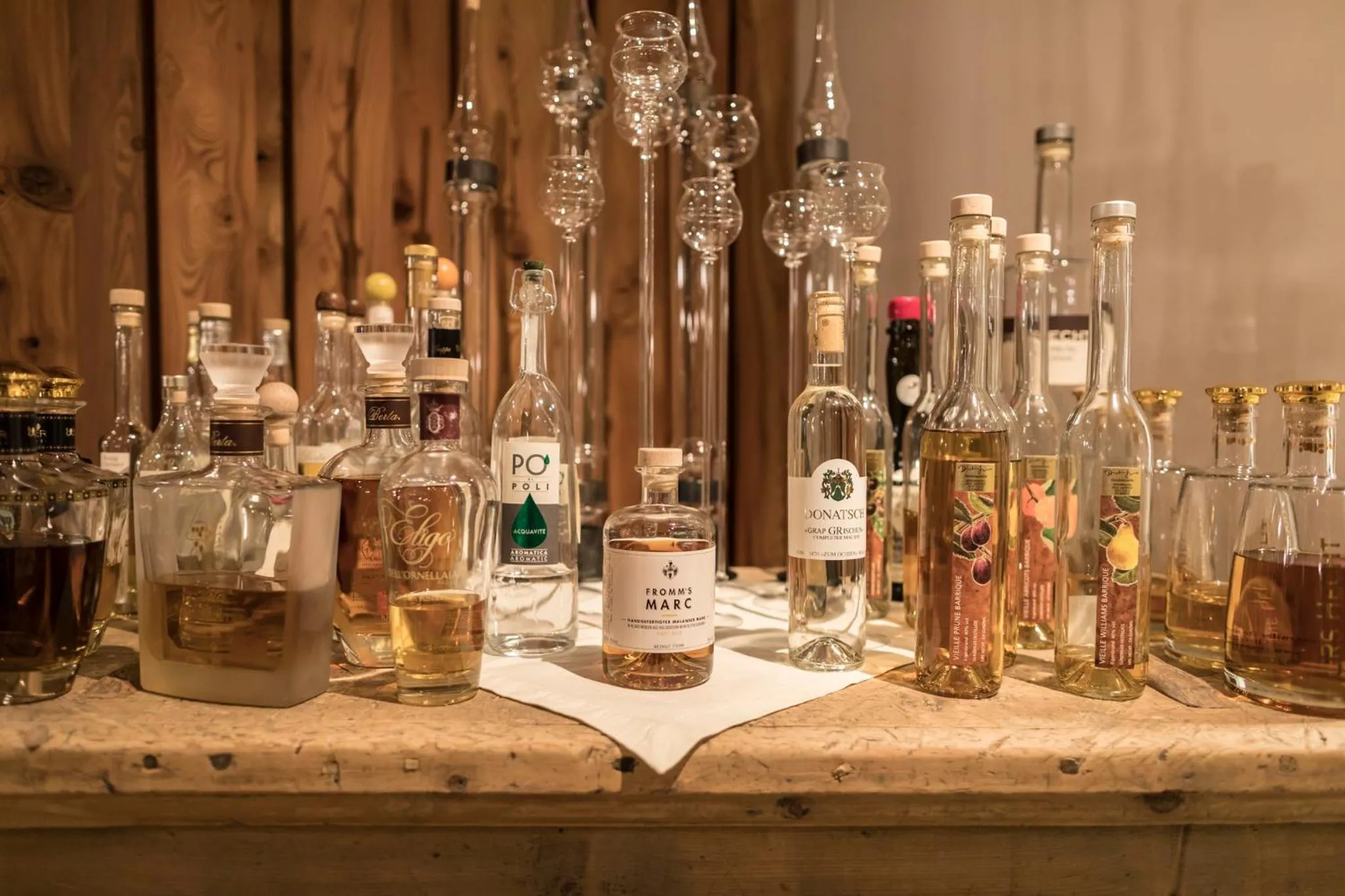 Alcoholic drinks in Relais & Châteaux IN LAIN Hotel Cadonau