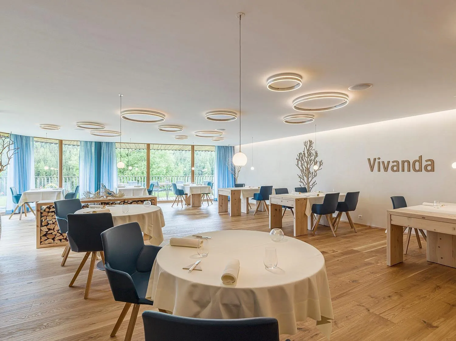 Restaurant/places to eat in Relais & Châteaux IN LAIN Hotel Cadonau