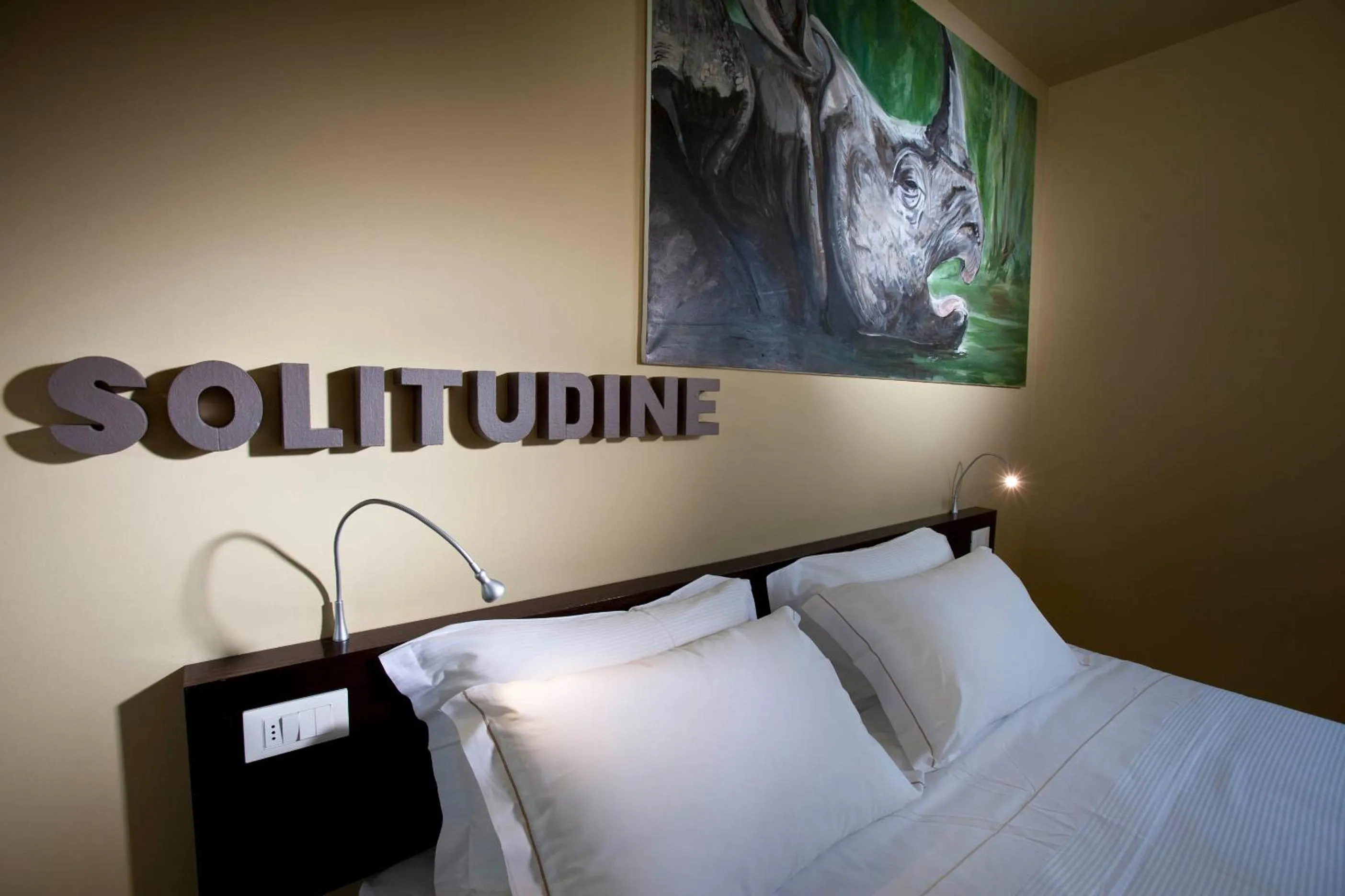 Decorative detail, Bed in Aiden by Best Western JHD Dunant Hotel