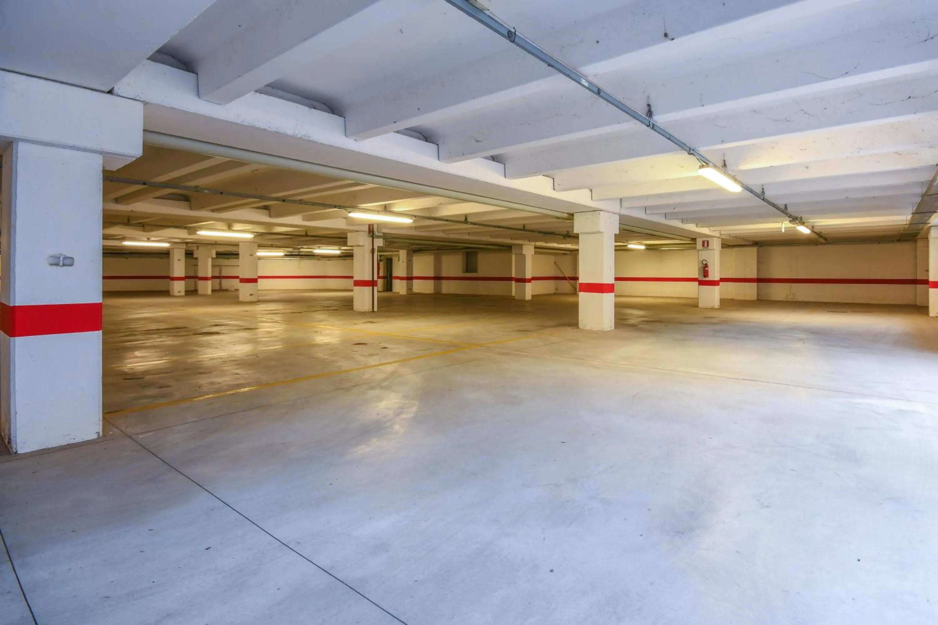 Parking in Aiden by Best Western JHD Dunant Hotel